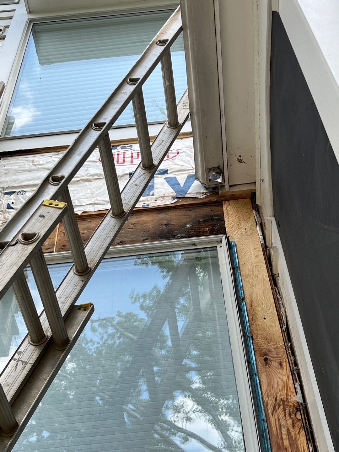 Arlington Hardie Installation - Arctic White by RM Banning, Inc.