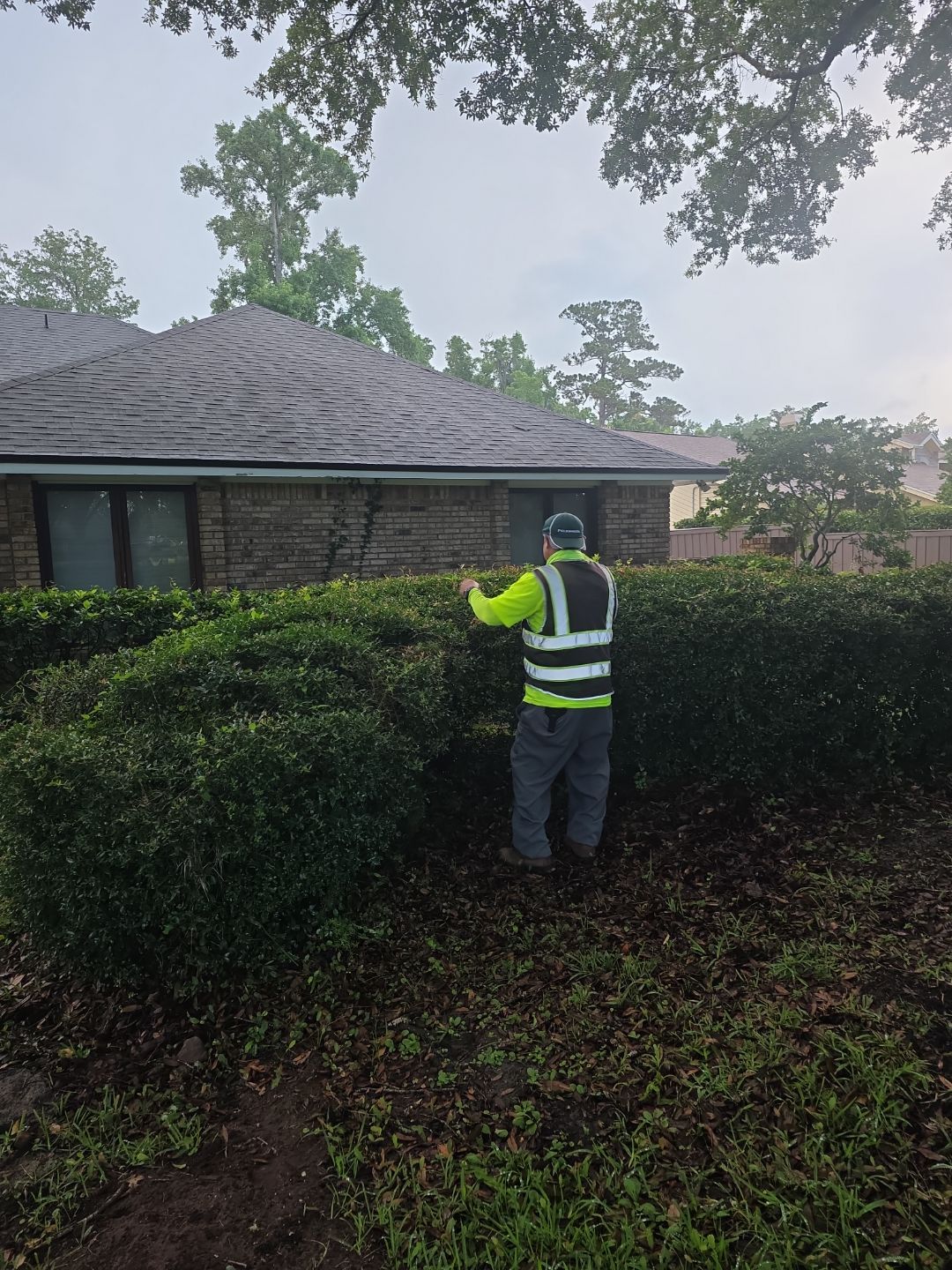 Deerwood Resident | Mulch Install & Clean-Up by ProGreen Services