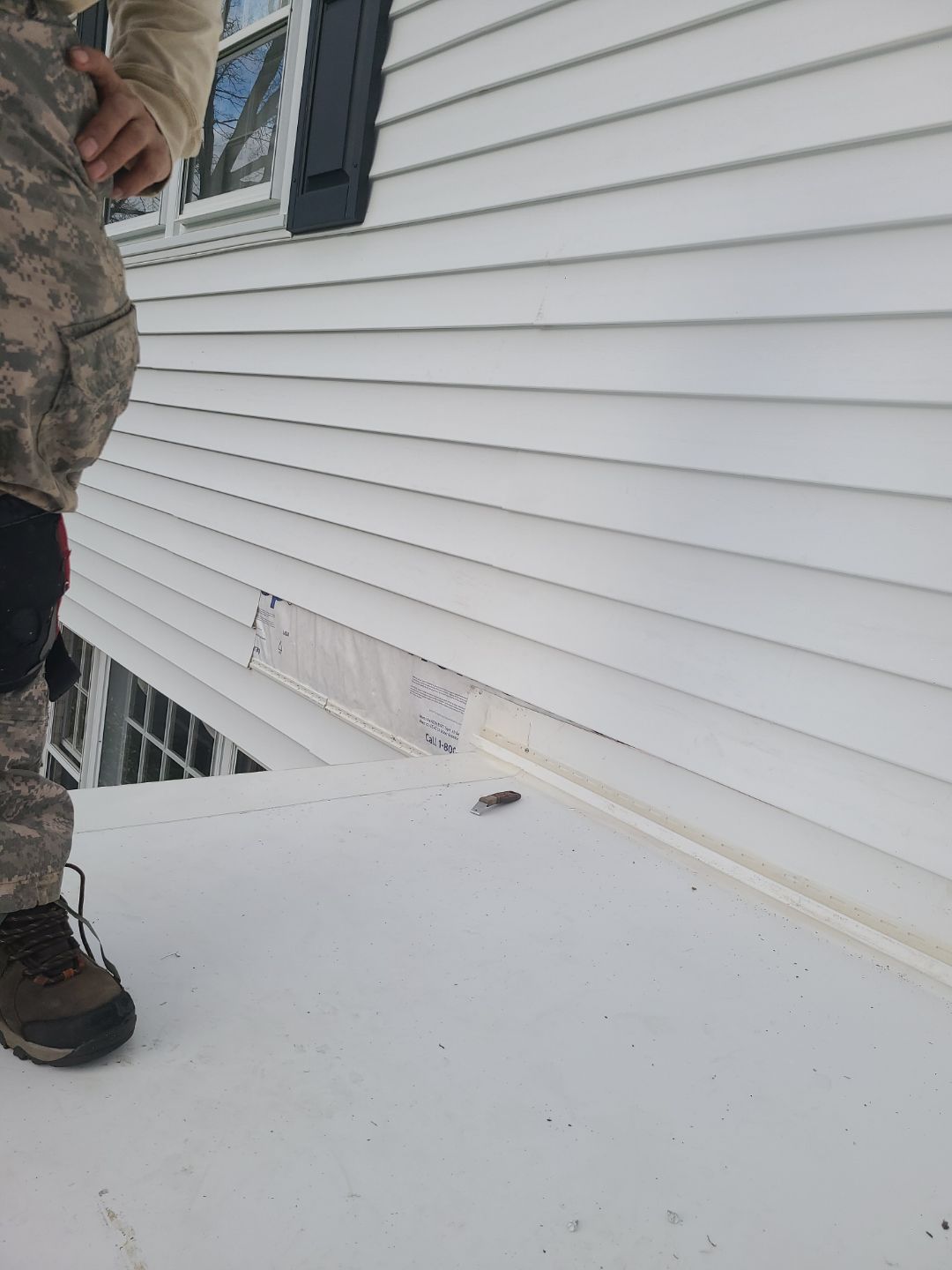 Springfield CertainTeed Charcoal Black Roof & CertainTeed Colonial White Siding by RM Banning, Inc.