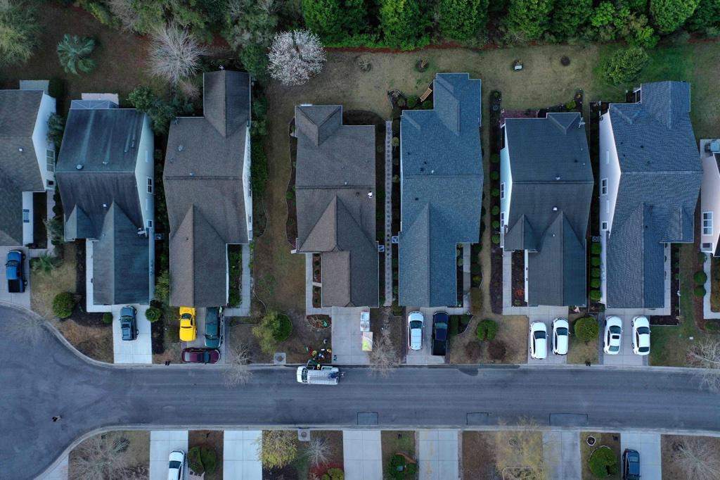 Residential Roofing Installation using Owens Corning® Oakridge Tru-Def Desert Tan by Indigo State Roofing