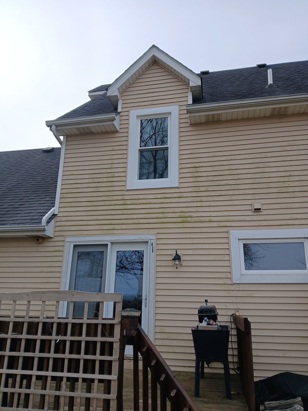 10 Replacement Window Project - Monroeville, IN 46773 by Window World Of Fort Wayne