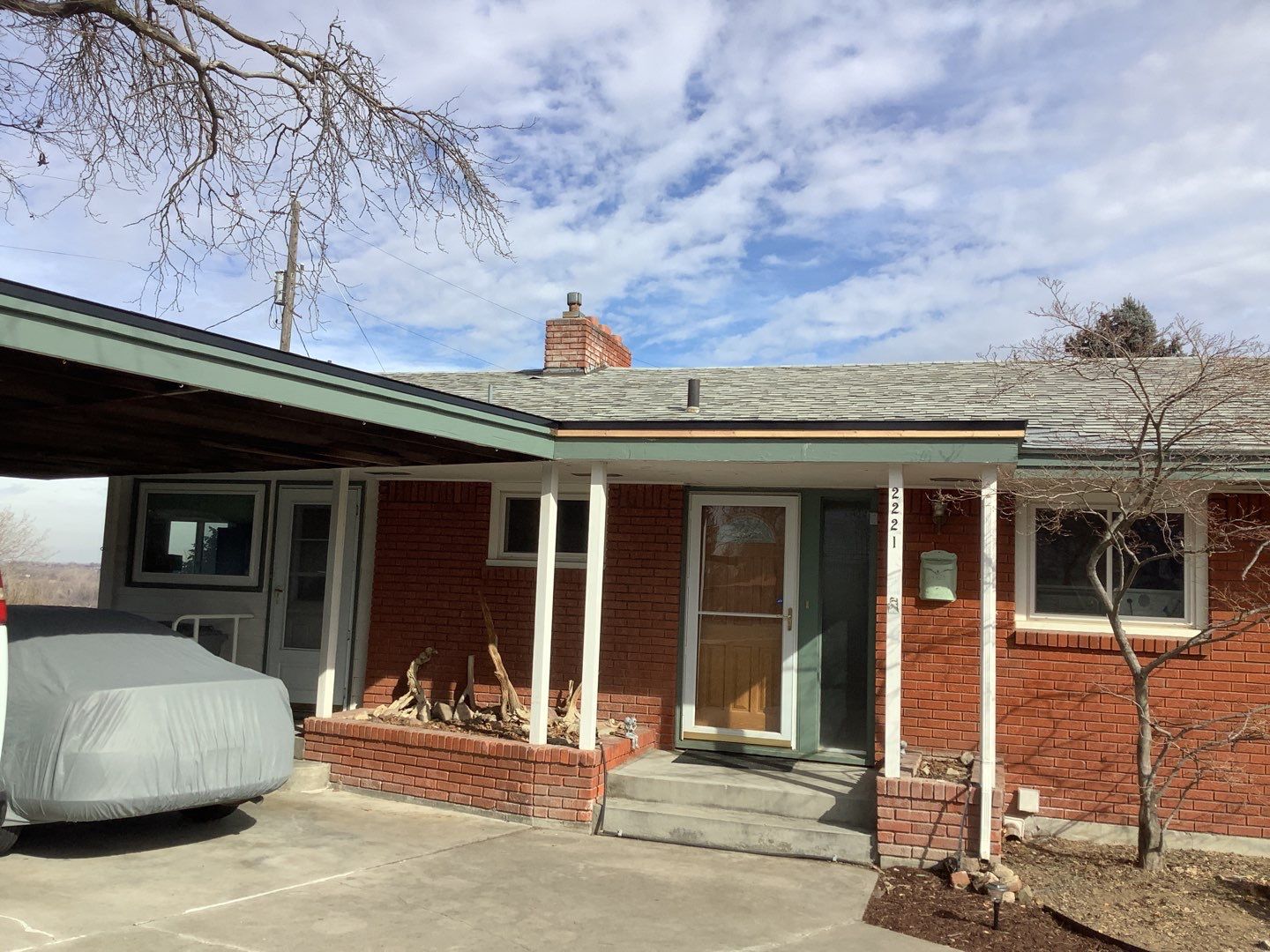 Low pitched Residential Roofing Installation using Owens Corning Oakridge by ID Roofing LLC