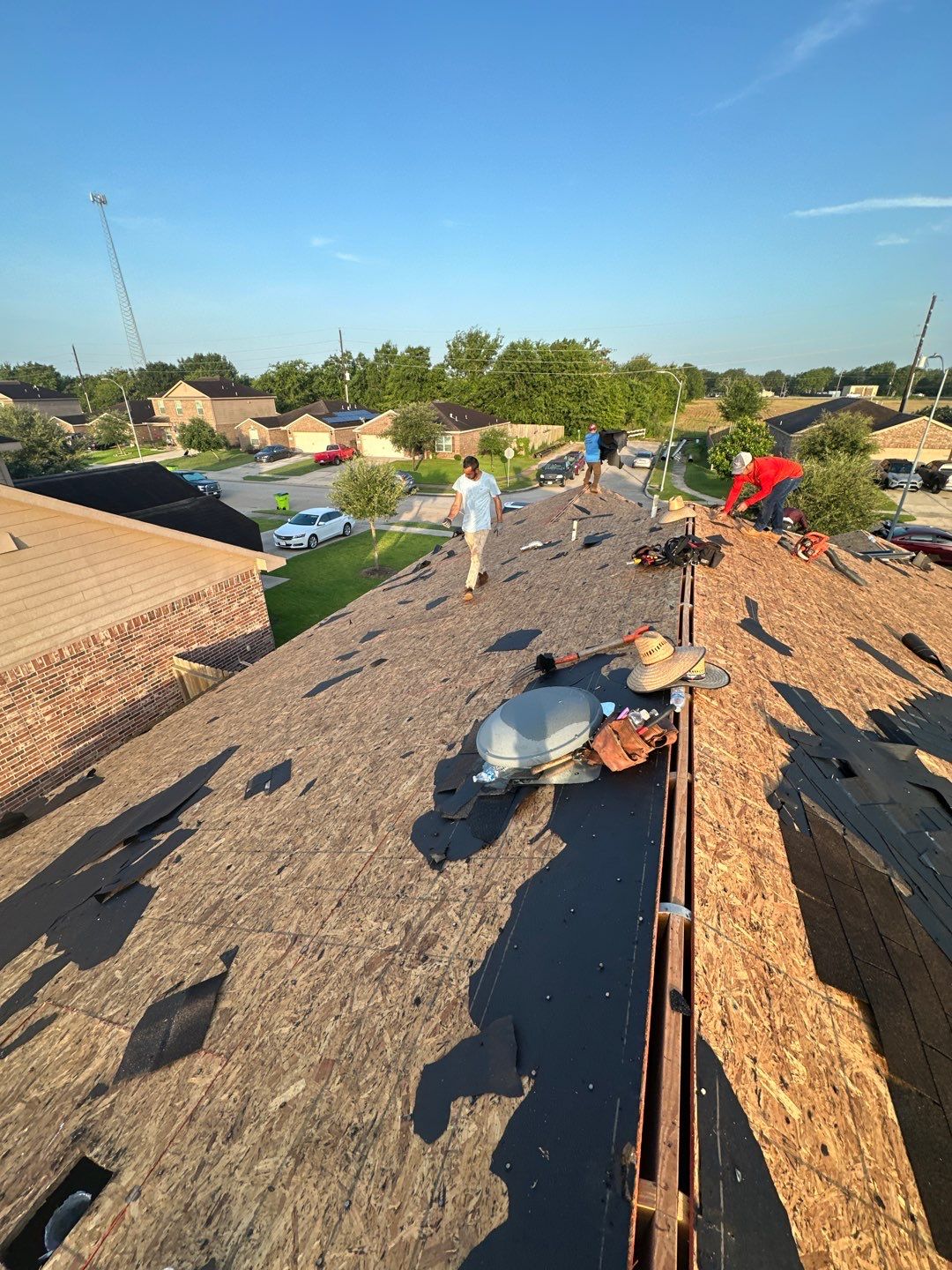 Residential Roofing Installation using Owen's Corning Duration (Lifetime) Shingles by Roof Repair Company