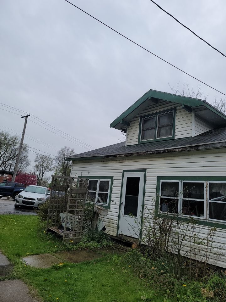 ATLAS PINNACLE COLOR: COASTAL GRANITE DRIP EDGE: WHITE by Eagle Eye Roofing