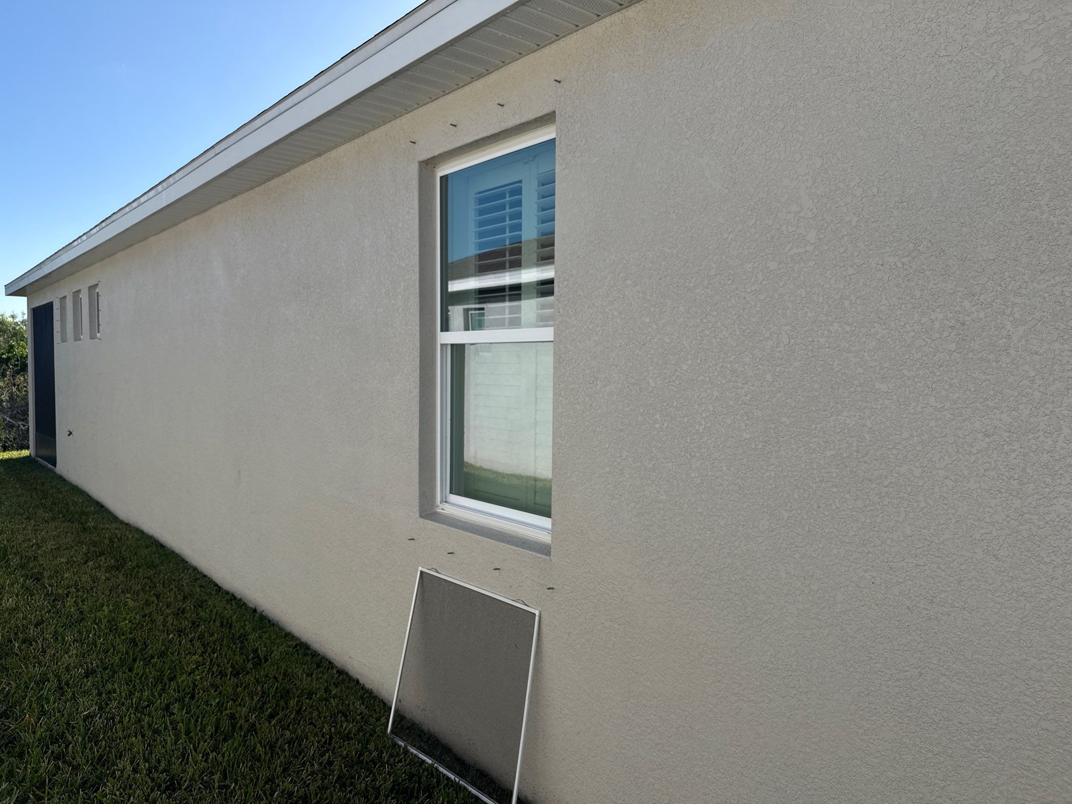 House Wash, Lanai Cleaning & Driveway Washing | Willow Walk Palmetto FL by Sunshine AquaWash