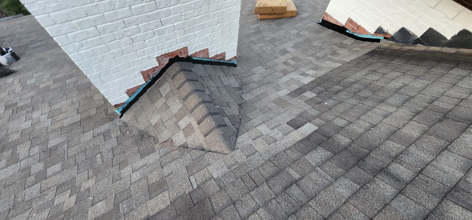 Residential Roofing Installation using Owen's Corning Oakridge Architectural Shingle by Paragon Roofing