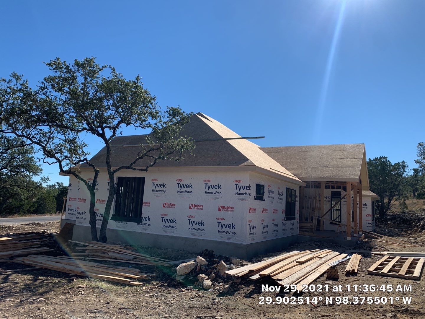 New Home Construction using Owens Corning 30 year Architectural Shingles by Premier Roofing and Contracting