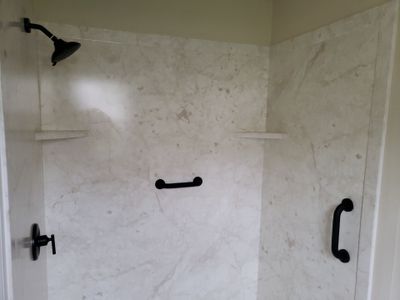 🚿 Budget-Friendly Bathroom Upgrade – No Grout, No Hassle!