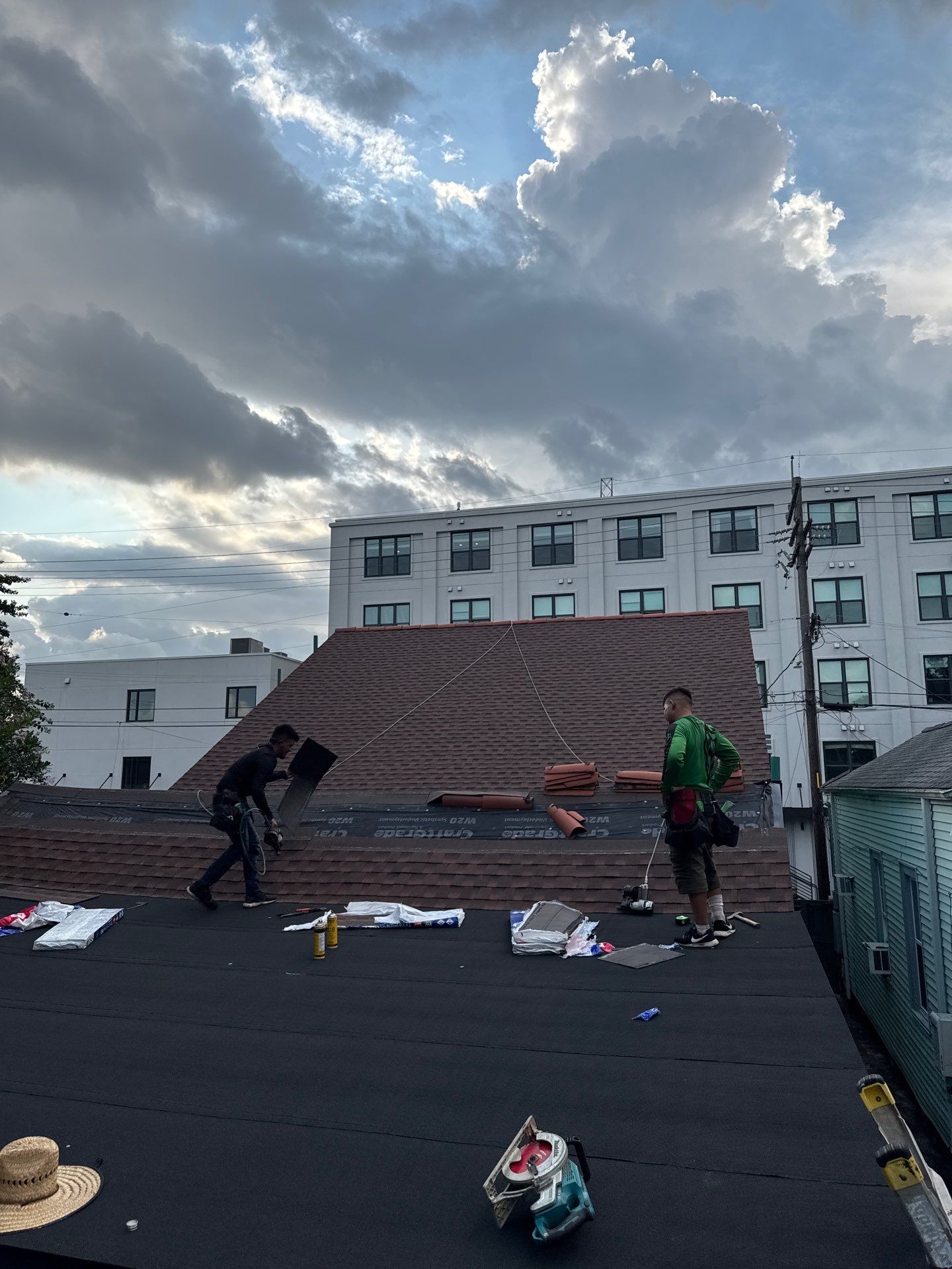 Roof Replacement in New Orleans by HDS Contractors