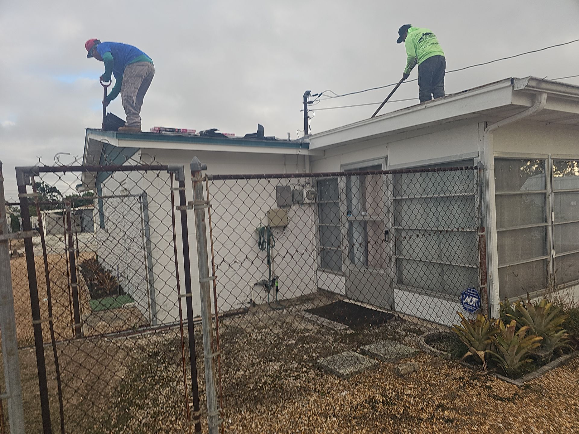 Project in Holiday 34690 by Mitchell Roofing Company LLC 