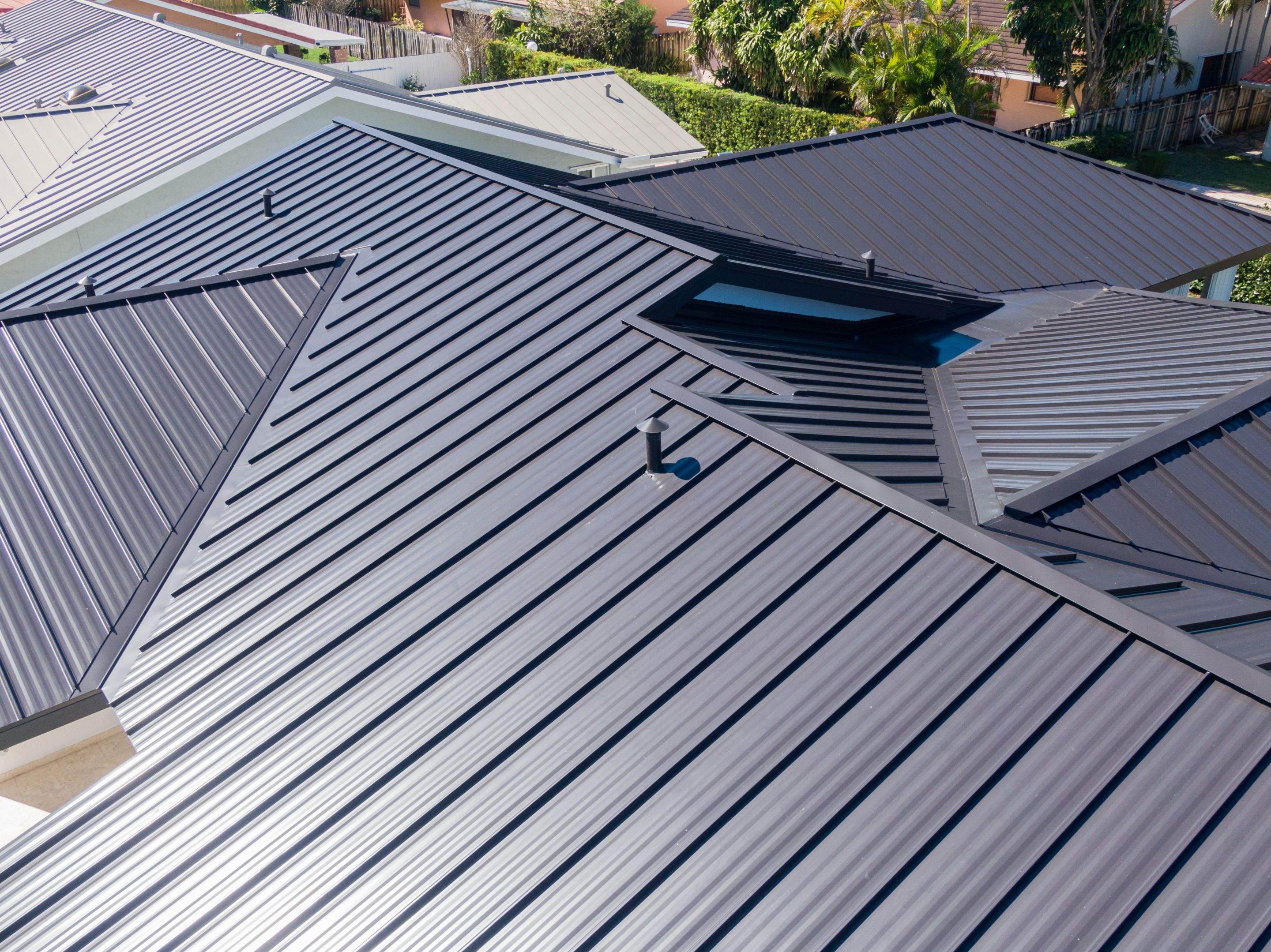 Metal Roof - Galvalume - Matte Black by Istueta Roofing