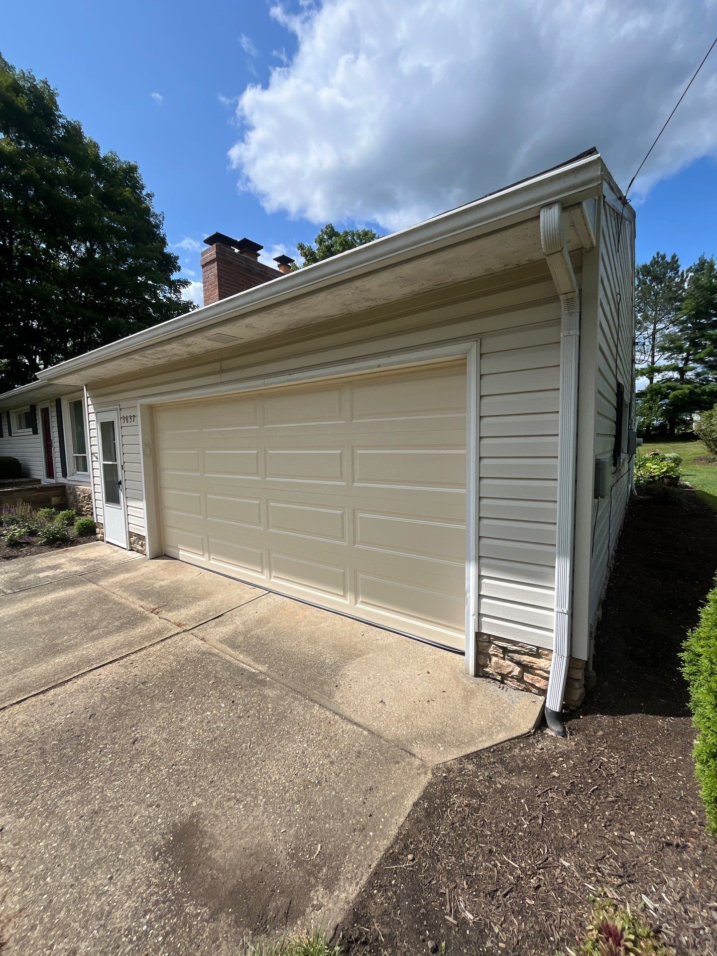New Sectional Garage Door and Chamberlain Opener Installation in Canton by Ohio Garage Door Repair