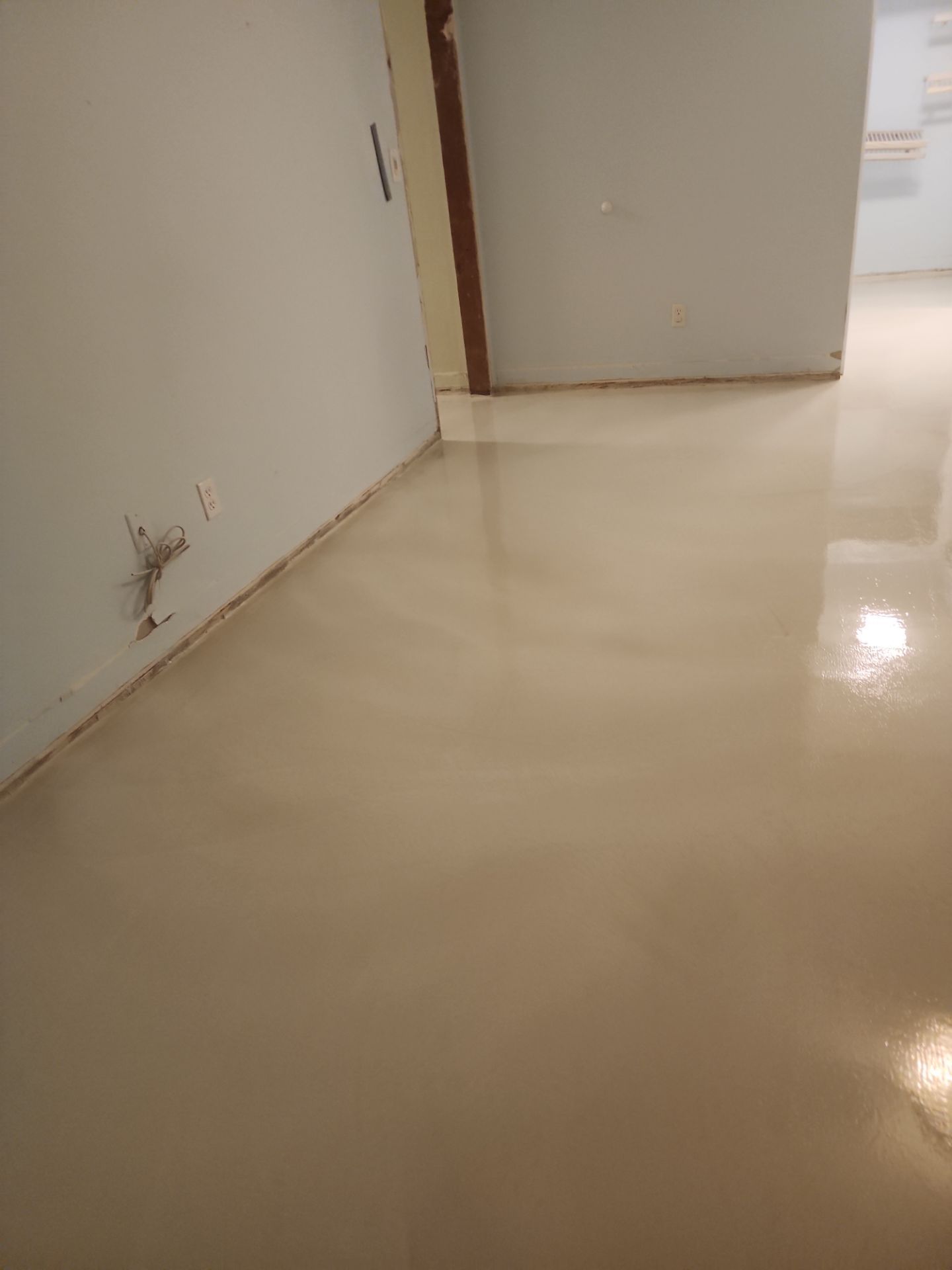 Microtopping (Limestone) on Private Residence by Seamless Surfaces