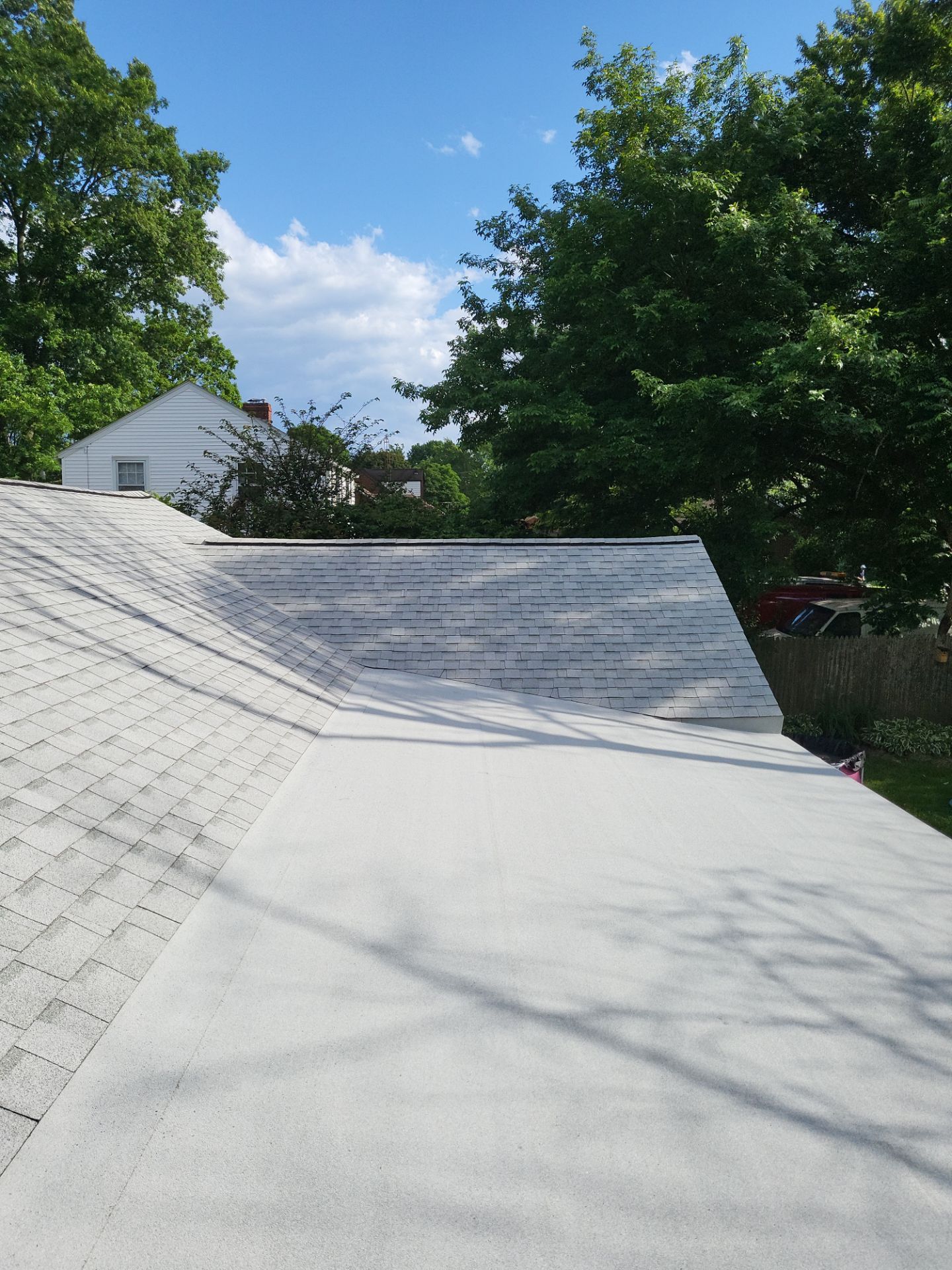 Atlas Pinnacle, Color, Oyster Shell, Drip Edge, Color, White by Eagle Eye Roofing