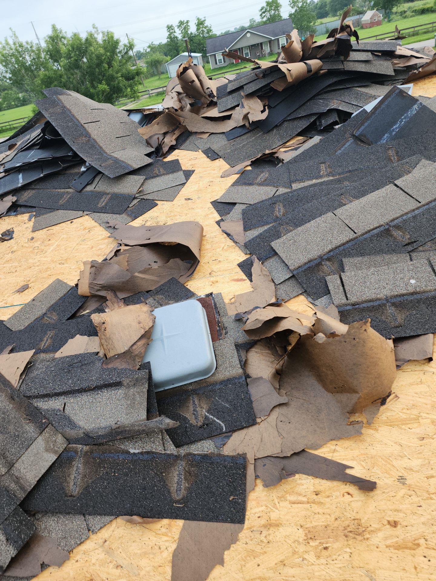 Residential Roofing Installation using Owen's Corning Duration (Lifetime) Shingles by Roof Repair Company