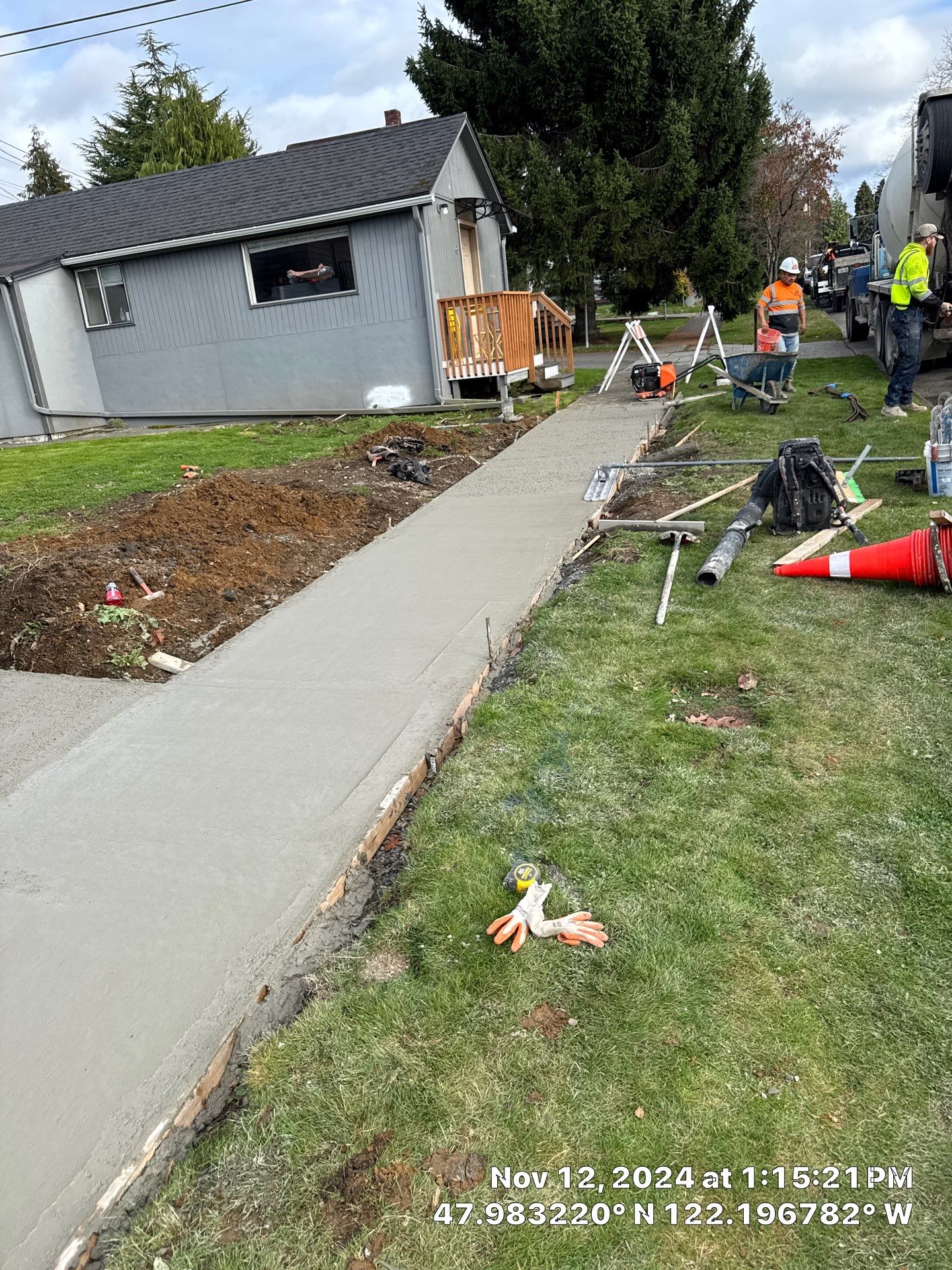 Concrete Sidewalk Repair | Everett  by Jireh Asphalt & Concrete Inc 