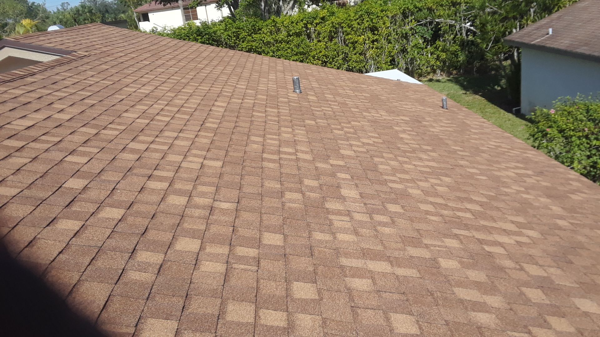 New Shingle Roof Installation in Boca Raton – Durable, Stylish & Weather-Resistant by Aastro Roofing