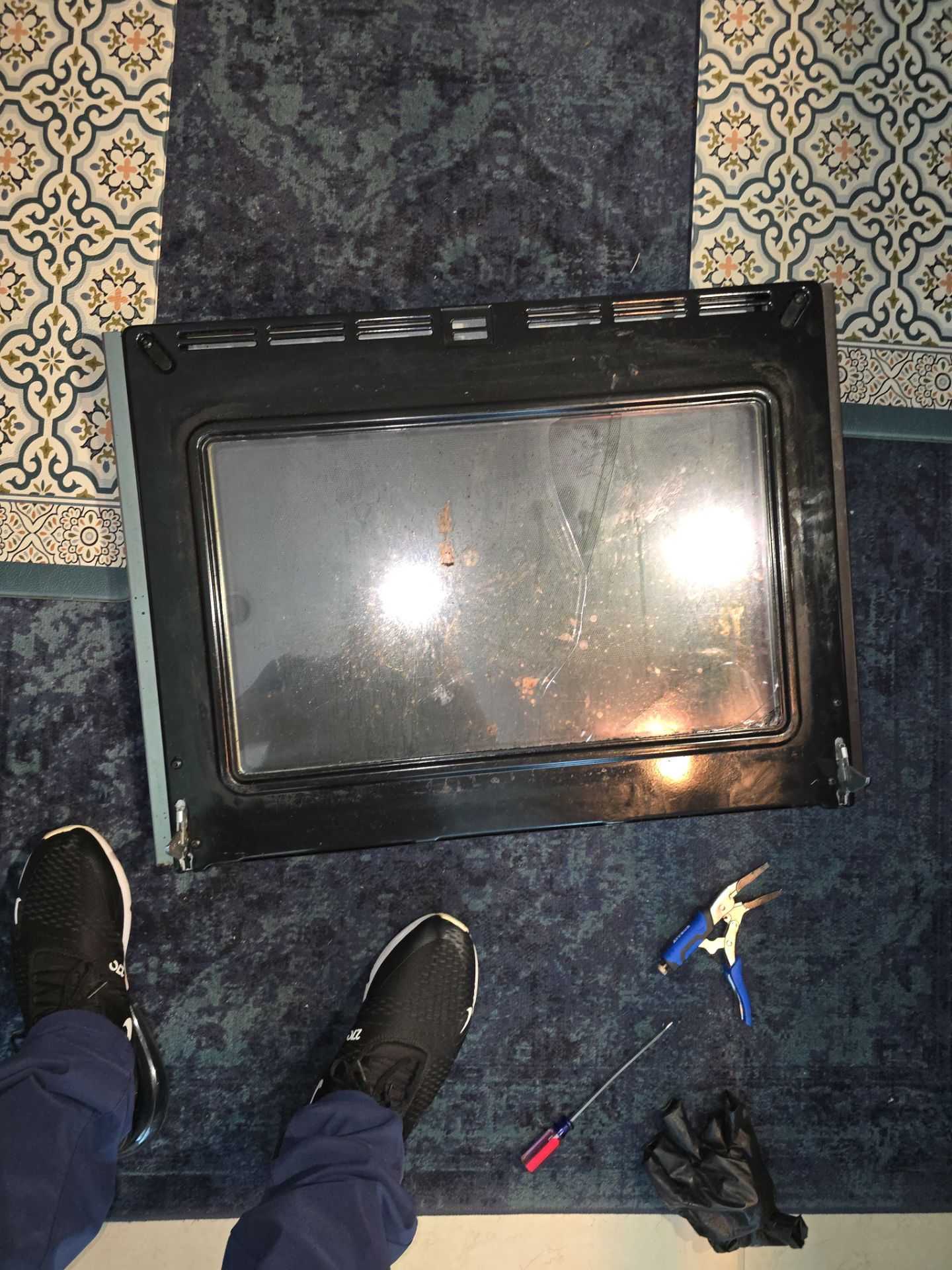 Broken Oven Door Glass by AMB-WORKS APPLIANCE REPAIR