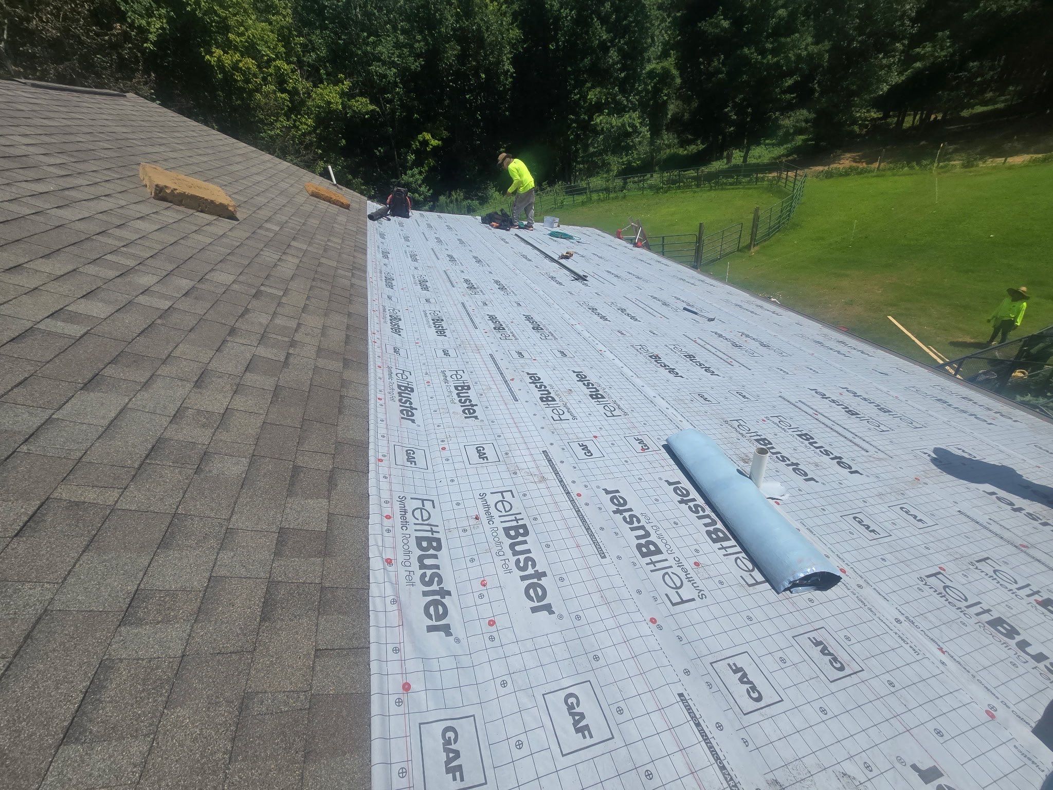 Residential Asphalt Shingle Roof Replacement in Hernando, Mississippi by Revival Roofing Services