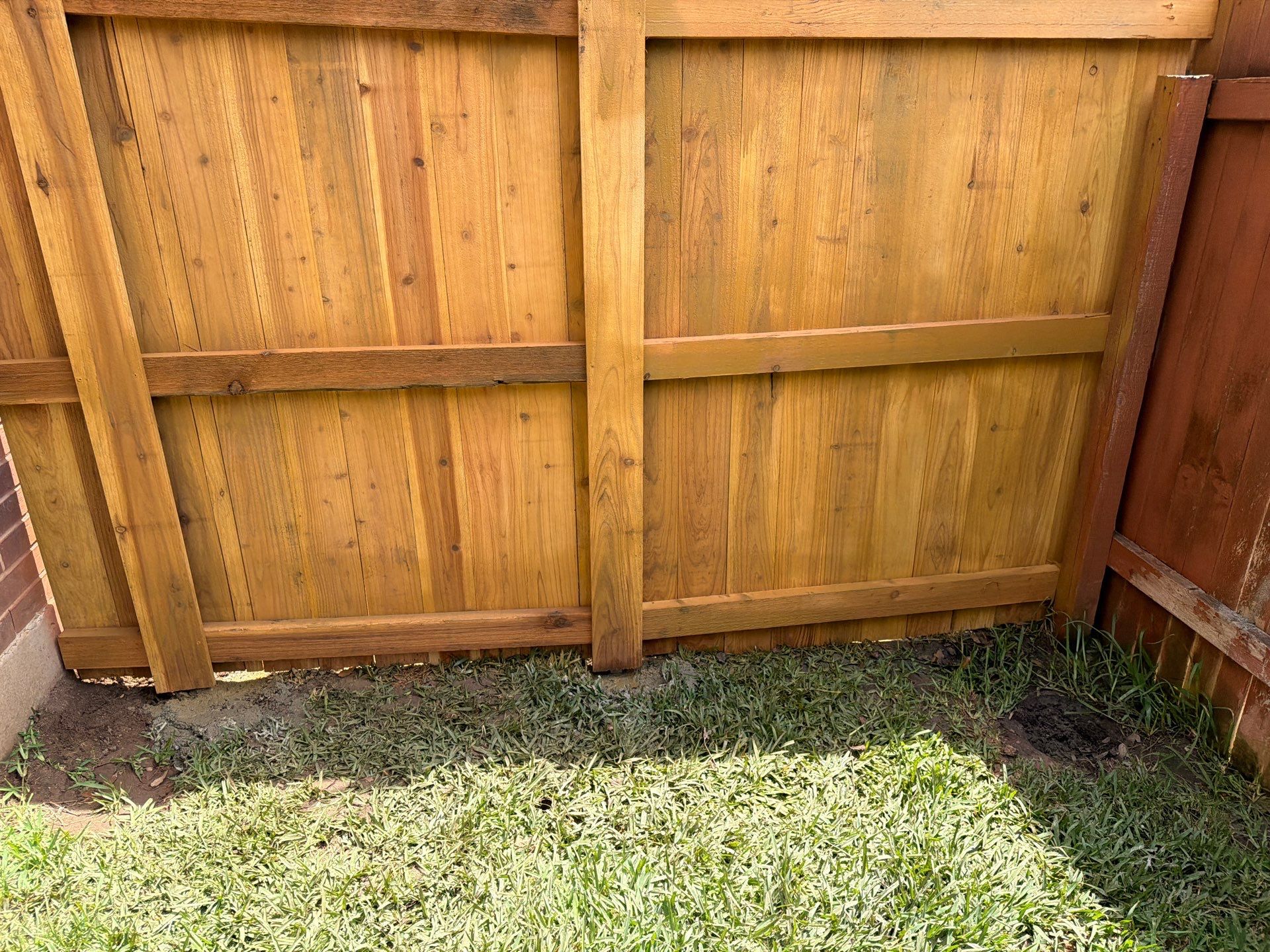 FRONT FENCE TRANSFORMATION! by Rhino Home Care