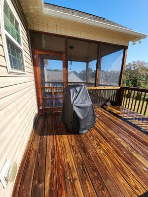 Weathered Deck using Wood Sealant