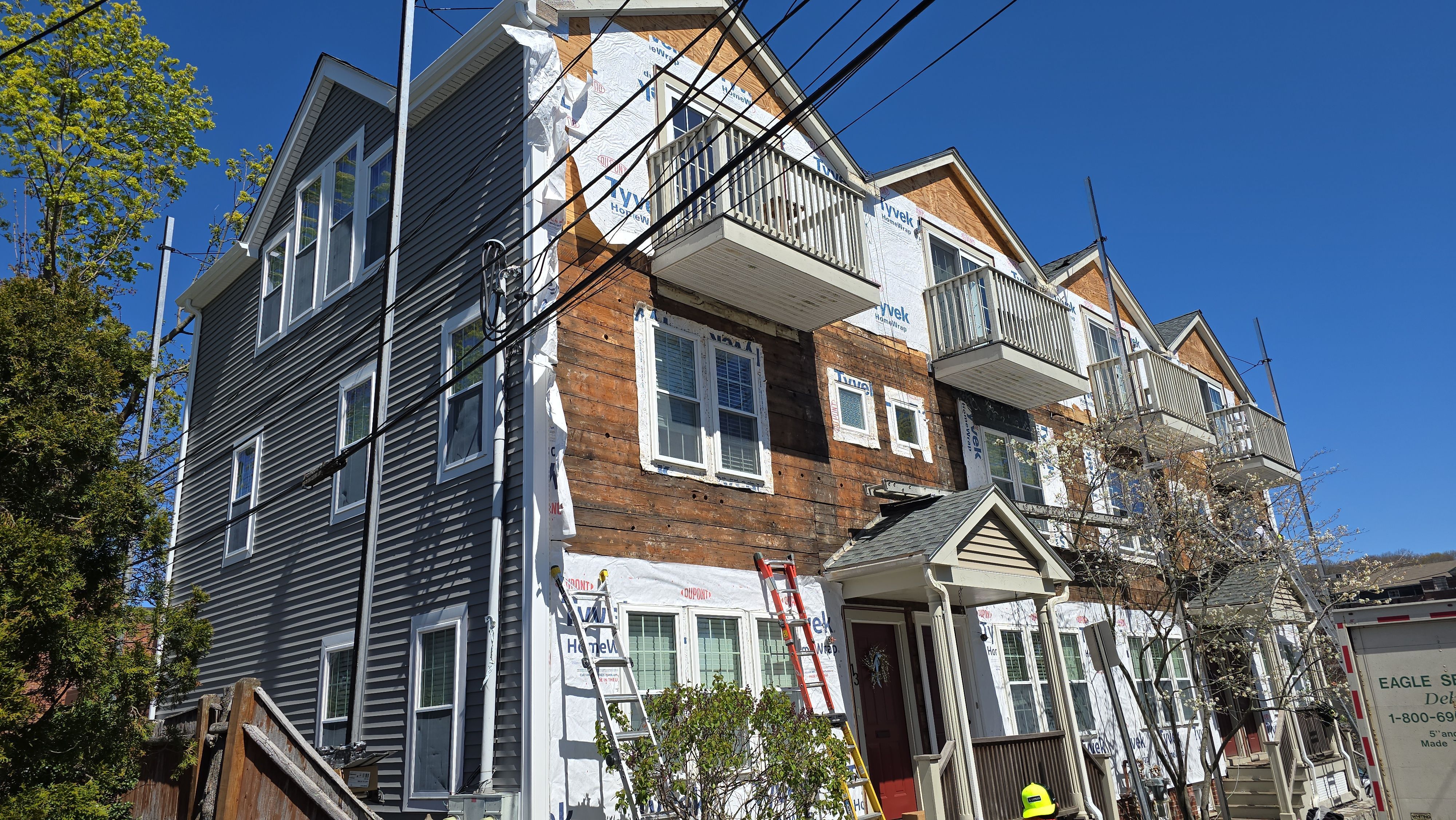 Vinyl siding and Entry Doors inn  Watertown, MA by UBrothers Construction