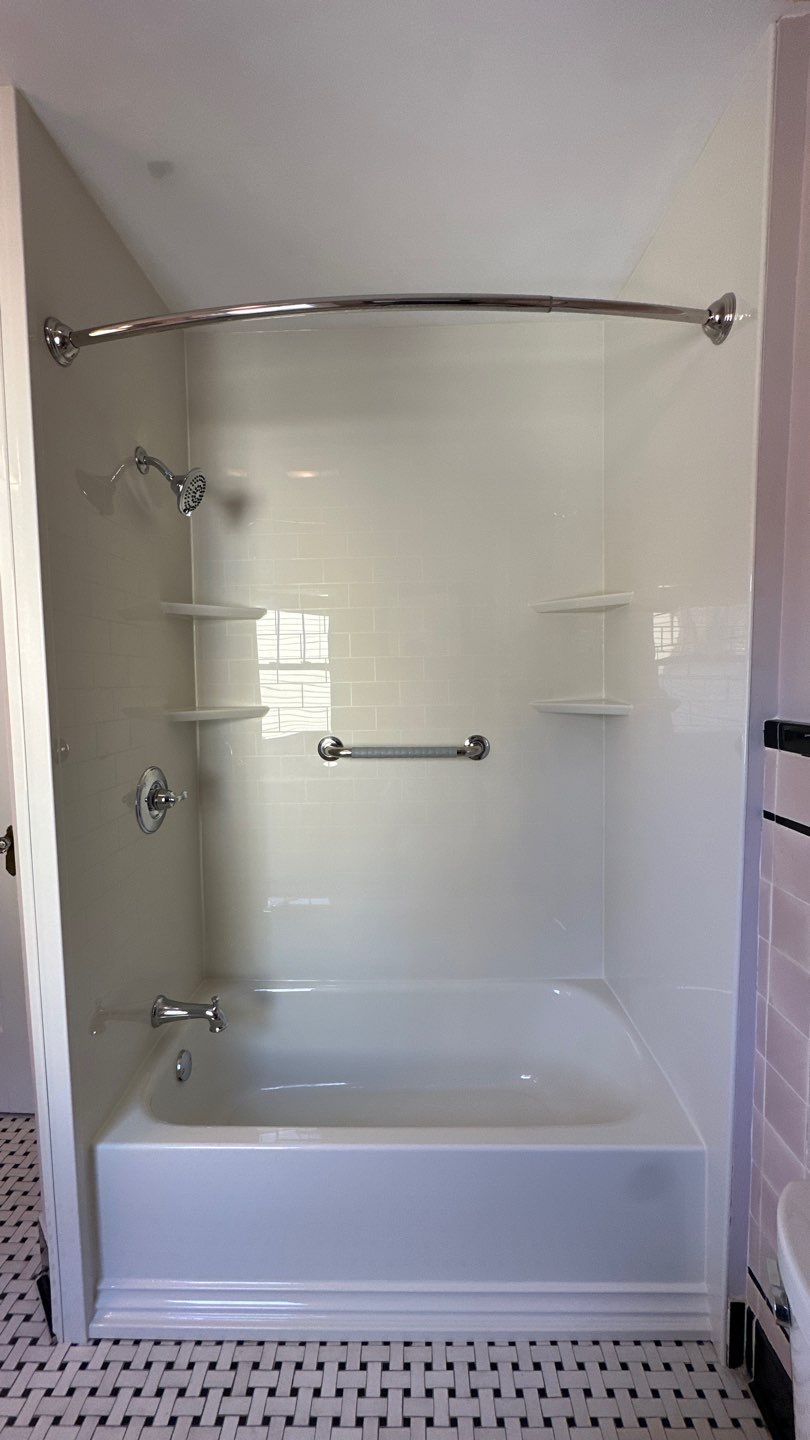 Tub Replacement in Albany, NY by Yankee Home Improvement