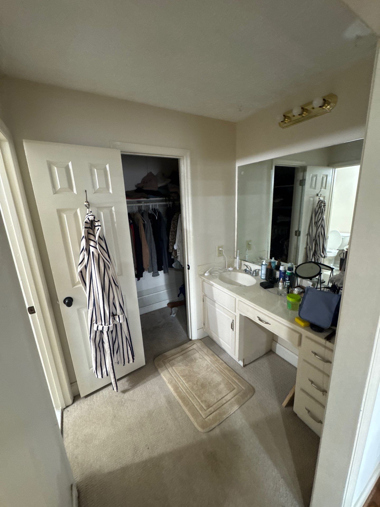 Master bathroom renovation by Prudencio