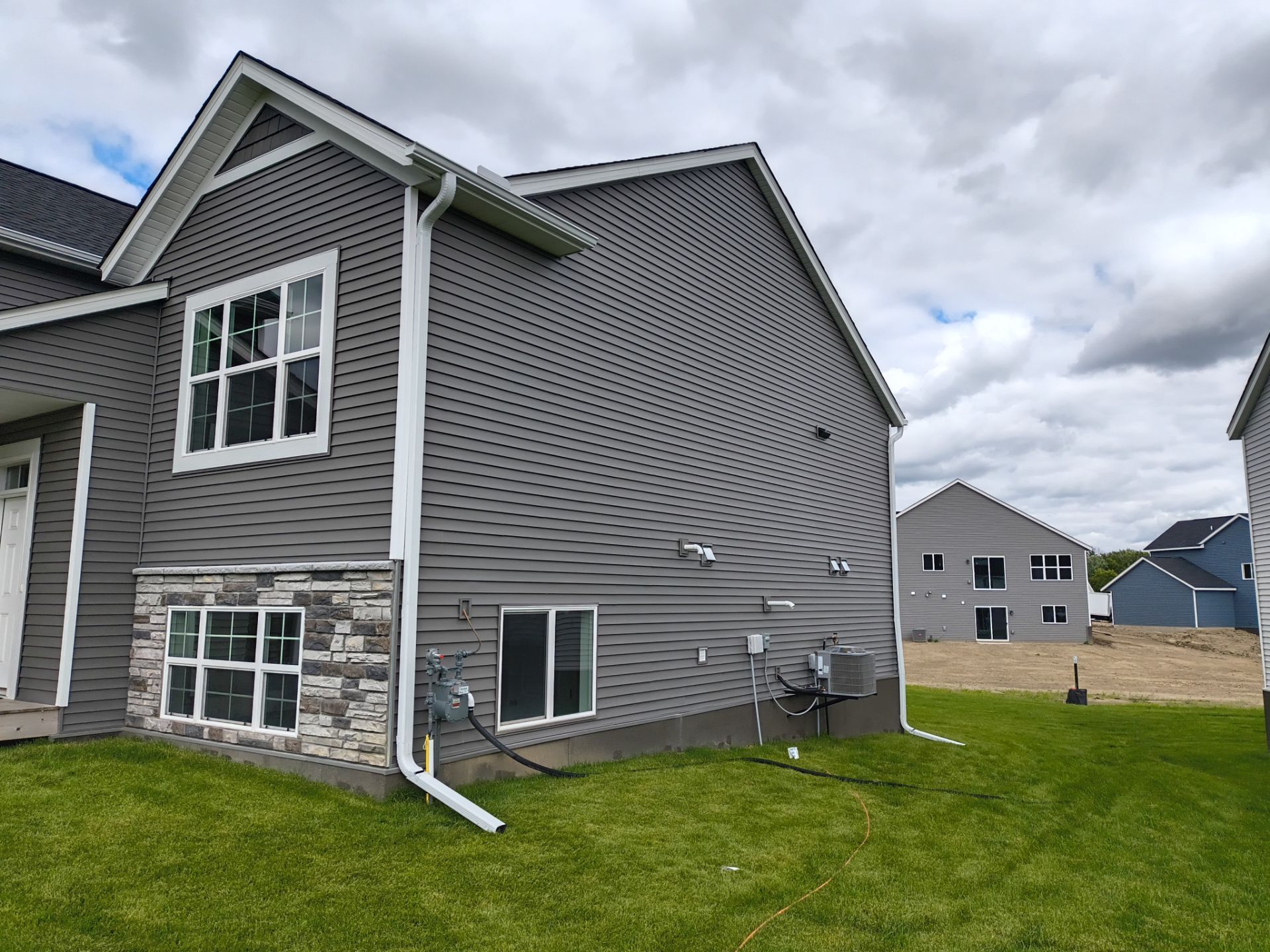 5" Seamless Gutter Installation – Delano, MN by Next Level Seamless Gutters / Exteriors Inc.