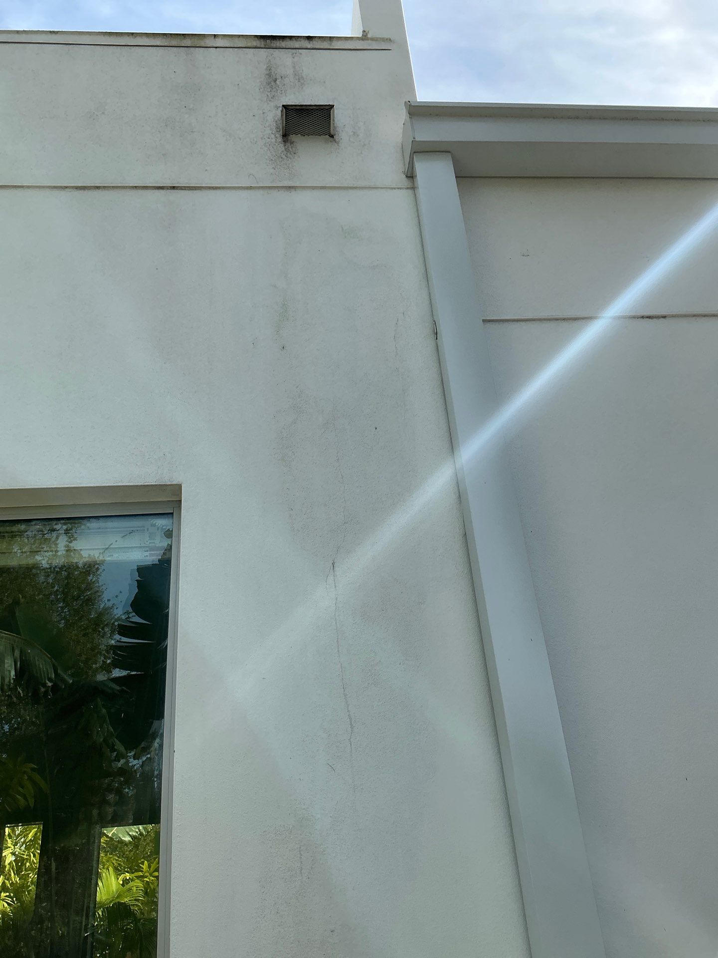 7 inch seamless gutters using smooth box gutters in Sarasota FL by Gutter Professors