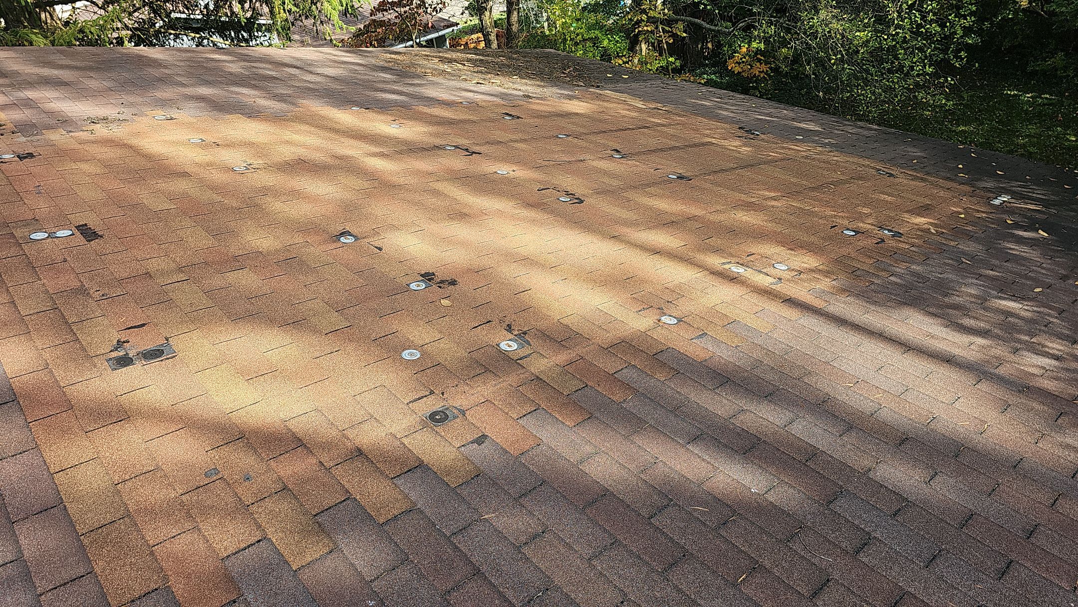 ATLAS PINNACLE COLOR: BLACK SHADOW by Eagle Eye Roofing