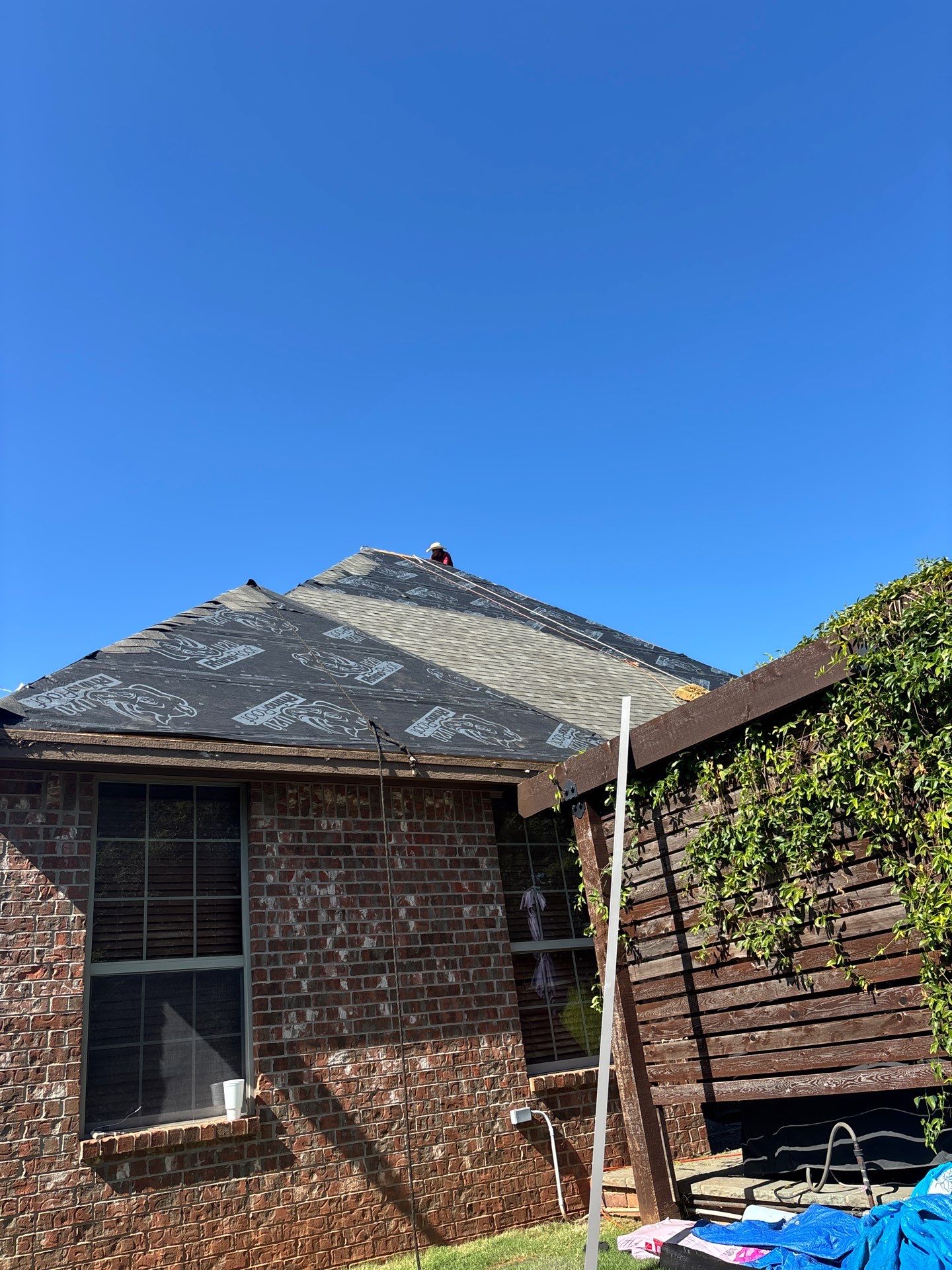Owens Corning Oakridge - Driftwood by Frontline Roofing and Construction