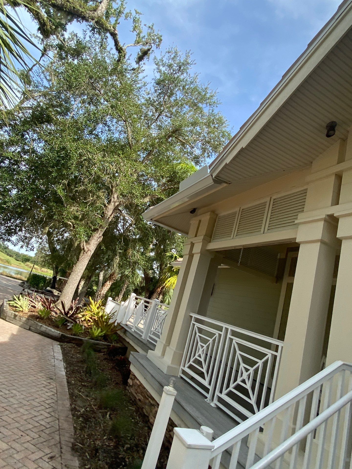 7-Inch Smooth Box Seamless Gutters using smooth box gutters in Fort Myers FL by Gutter Professors