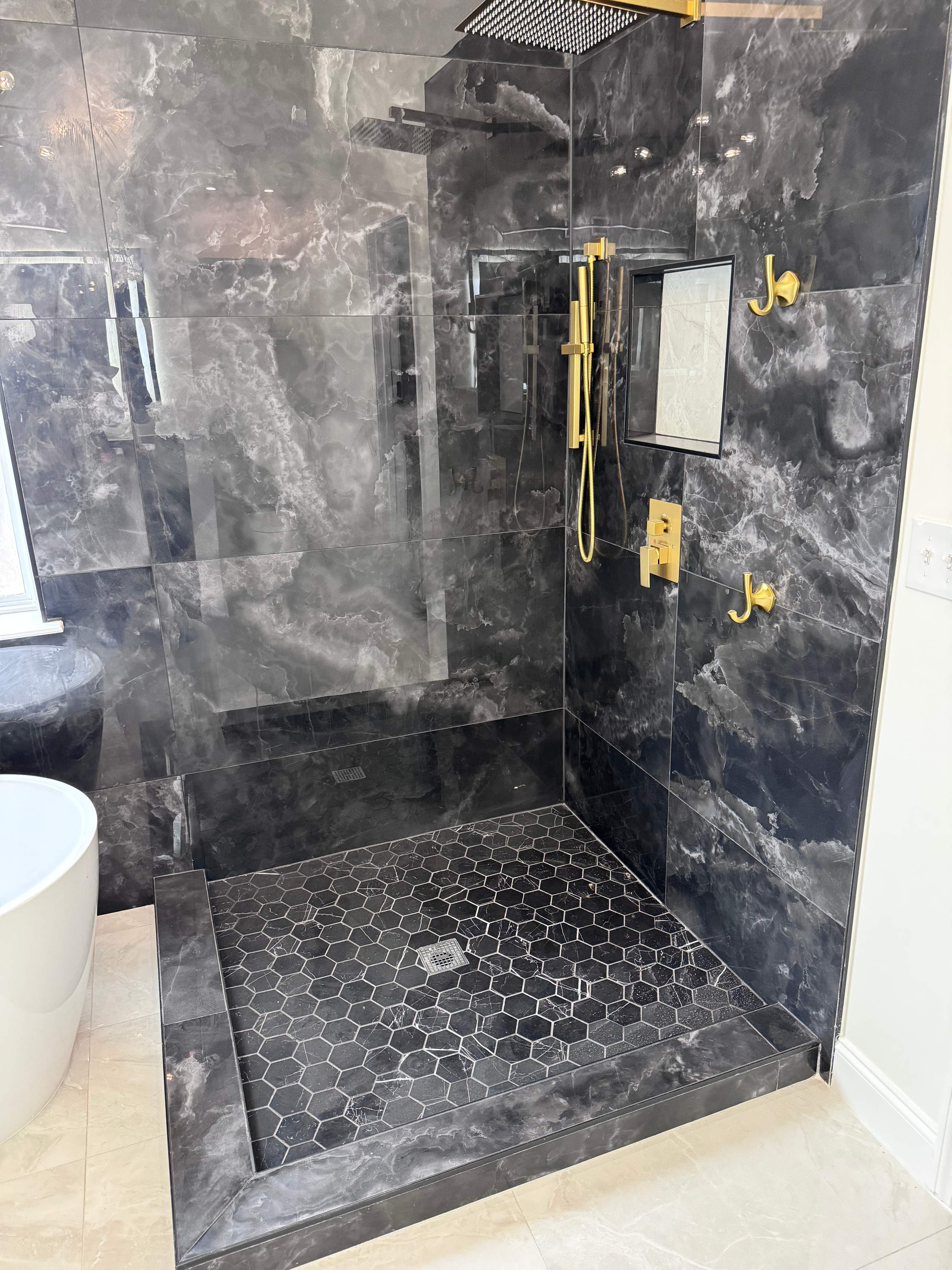 Master bathroom renovation by Prudencio