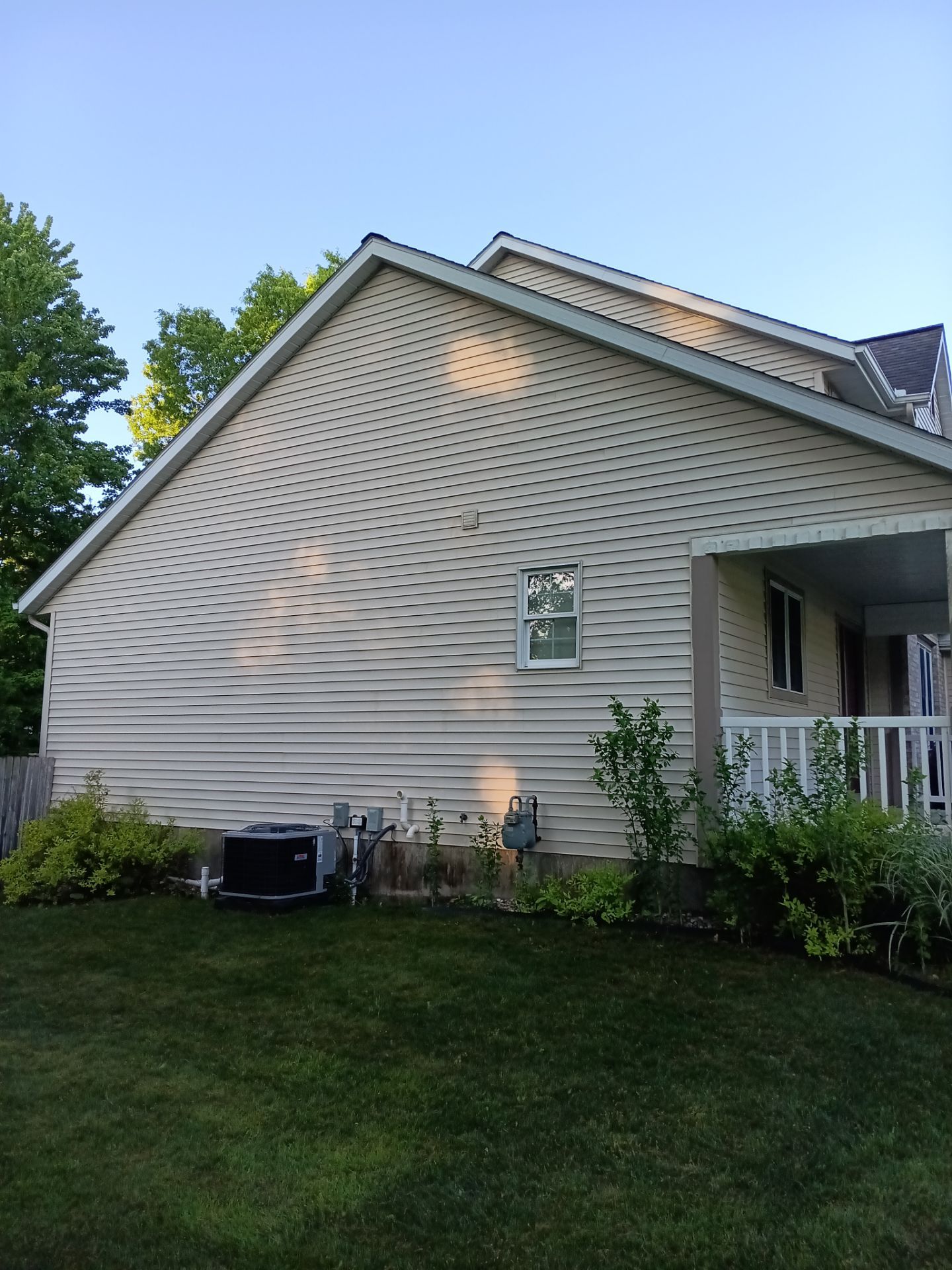 Deck Staining and Pressure Washing by Gordon Painting