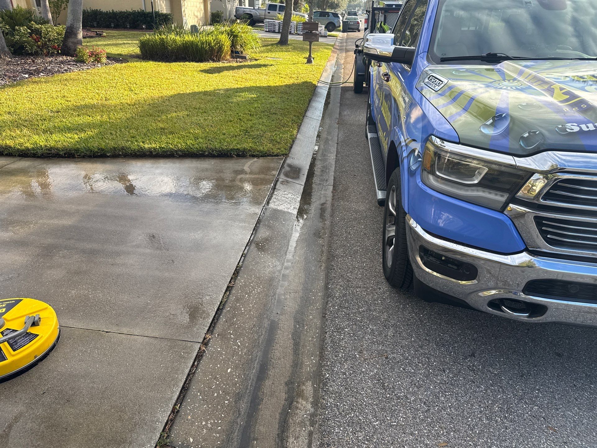 Driveway & Lanai Cleaning in Lexington Community, Parrish, FL | Sunshine AquaWash by Sunshine AquaWash