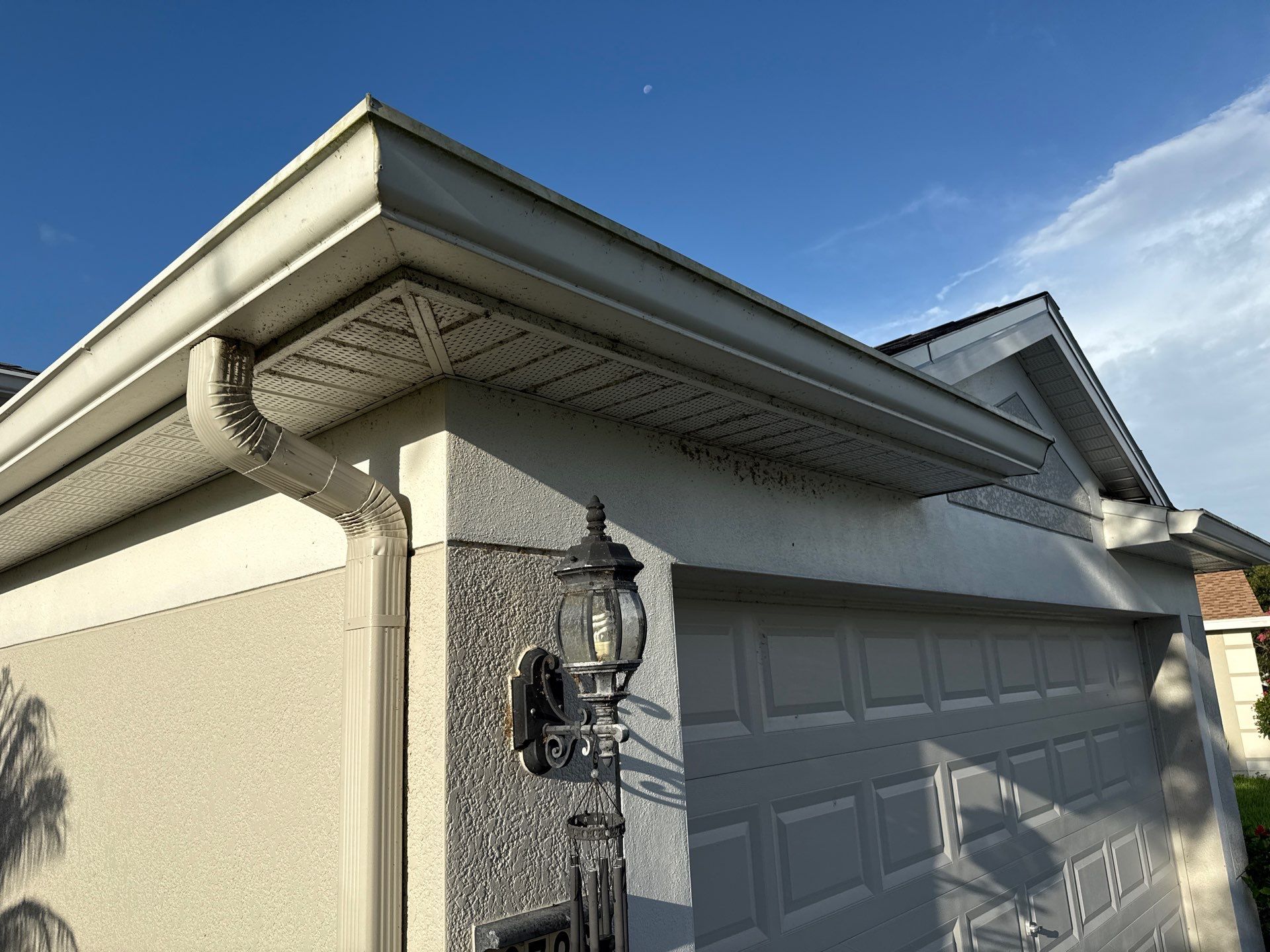 Complete House & Concrete Cleaning in Harrison Ranch Community – Parrish, FL by Sunshine AquaWash