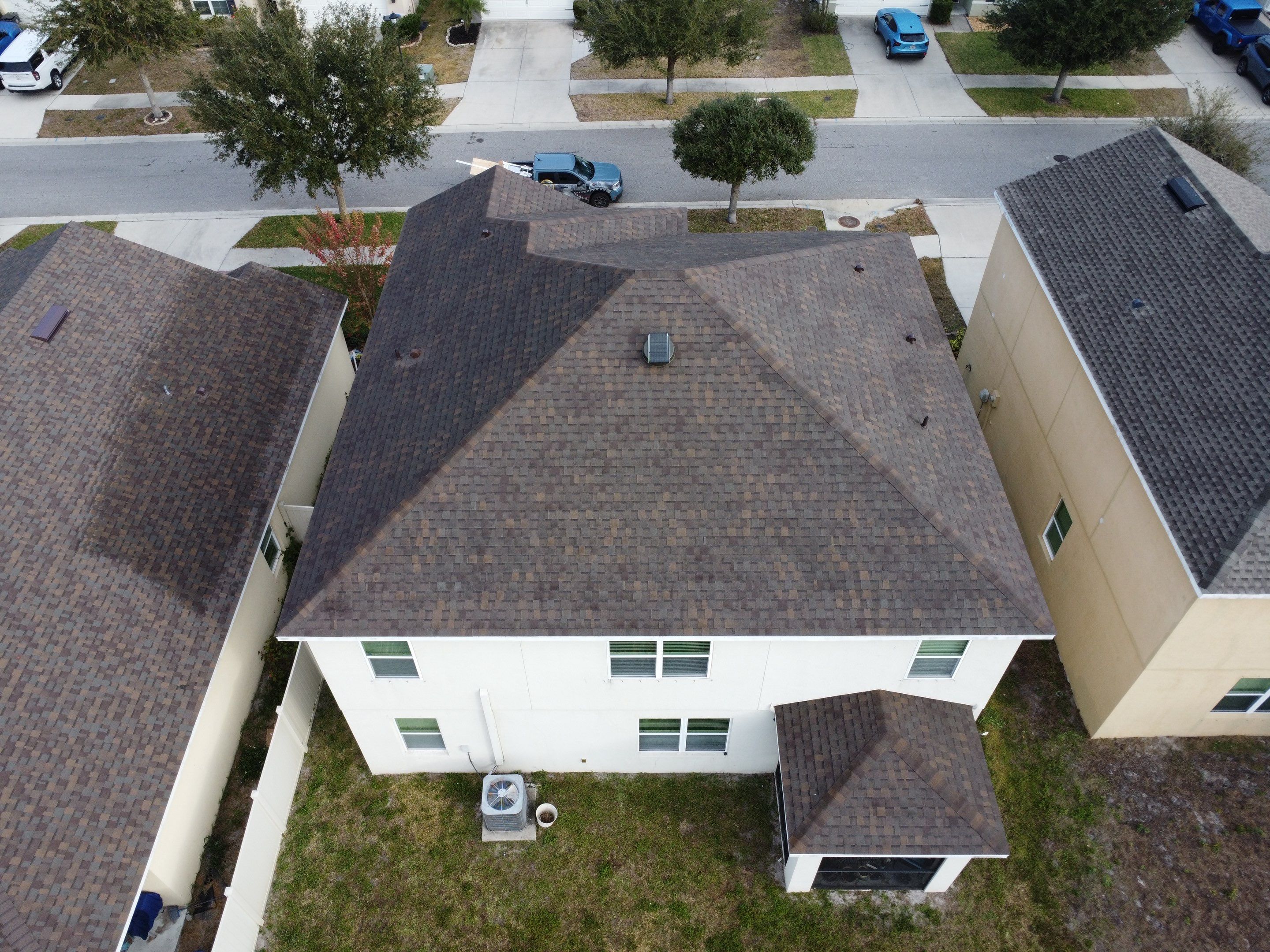 Roof replacement in Wimauma, FL by Steadfast Roofing 