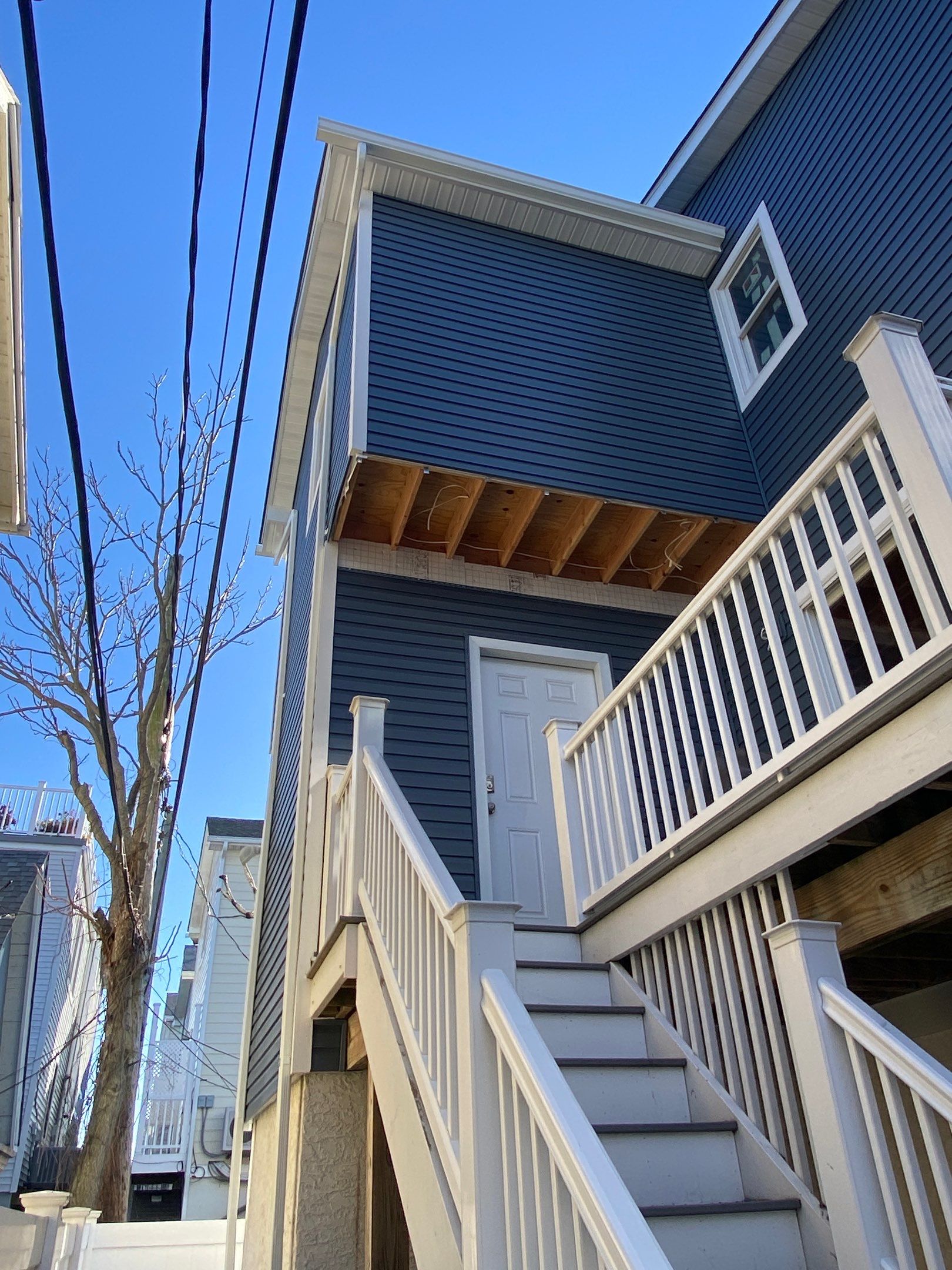 House lift in the westend of Long Beach.  by Above All Gutters 