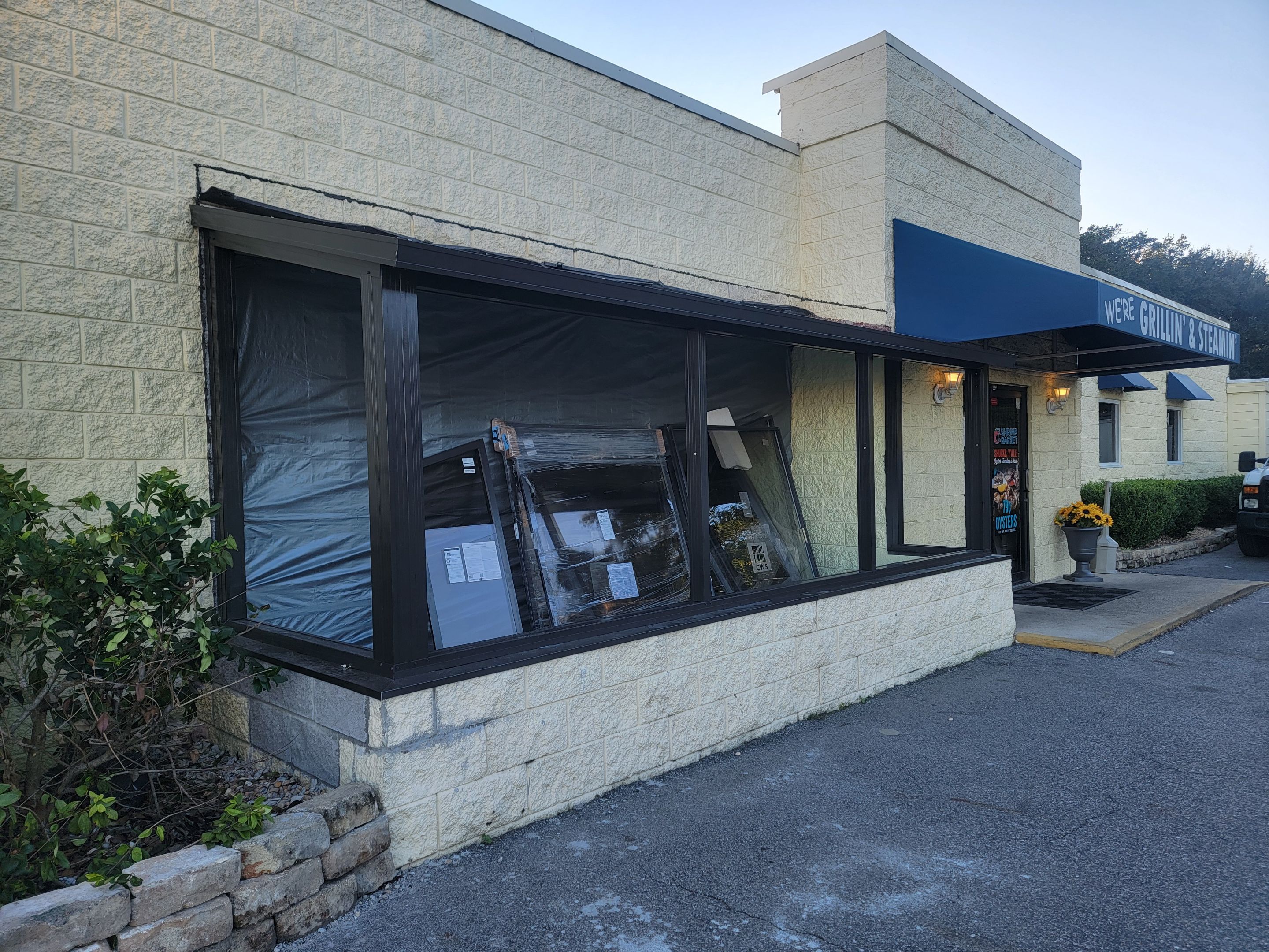Commercial Restaurant Glass Room by Titan Sunrooms