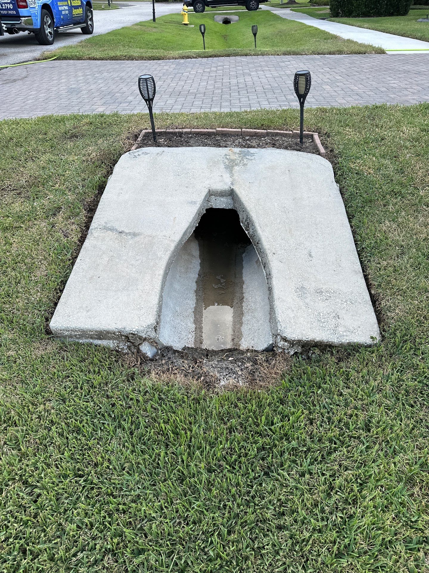 Paver Driveway, Pool Deck, Outdoor Furniture & Culvert Cleaning in Winding River Community, Bradenton, FL | Sunshine AquaWash by Sunshine AquaWash