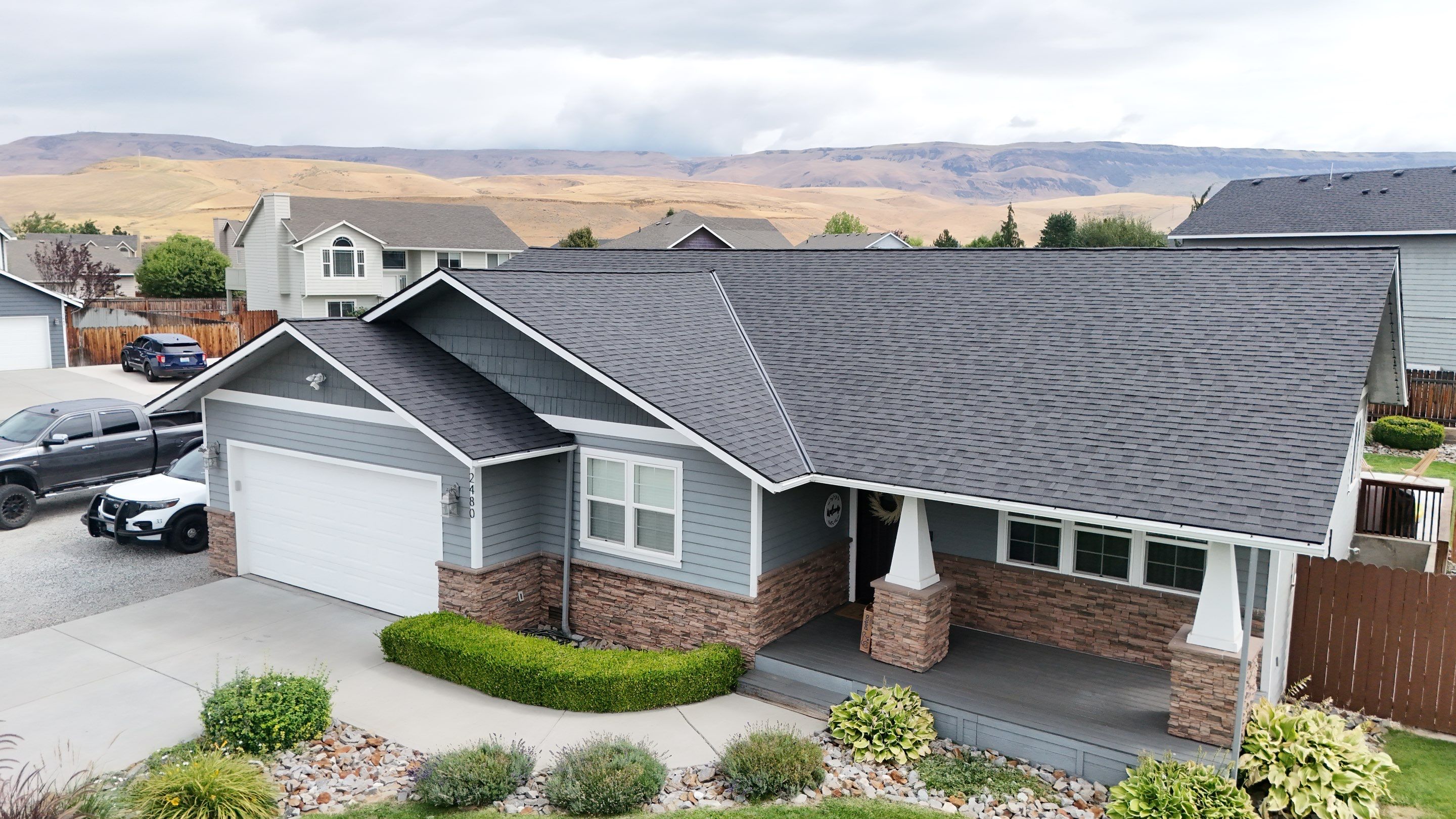 Full Residential Roof Replacement and Shingle Siding in East Wenatchee by Alpine Roofing