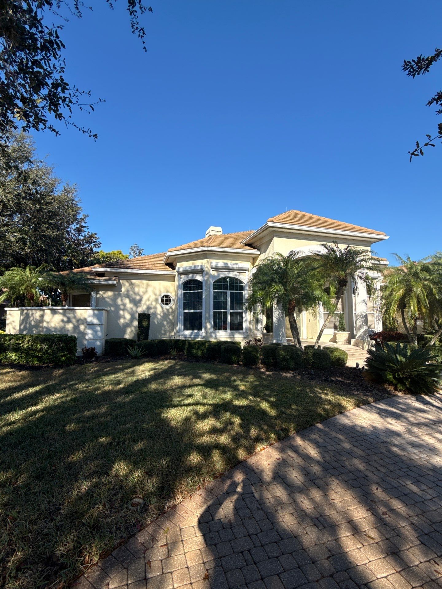 Clean Gutters Entire House and reseal corners in Sarasota FL by Gutter Professors