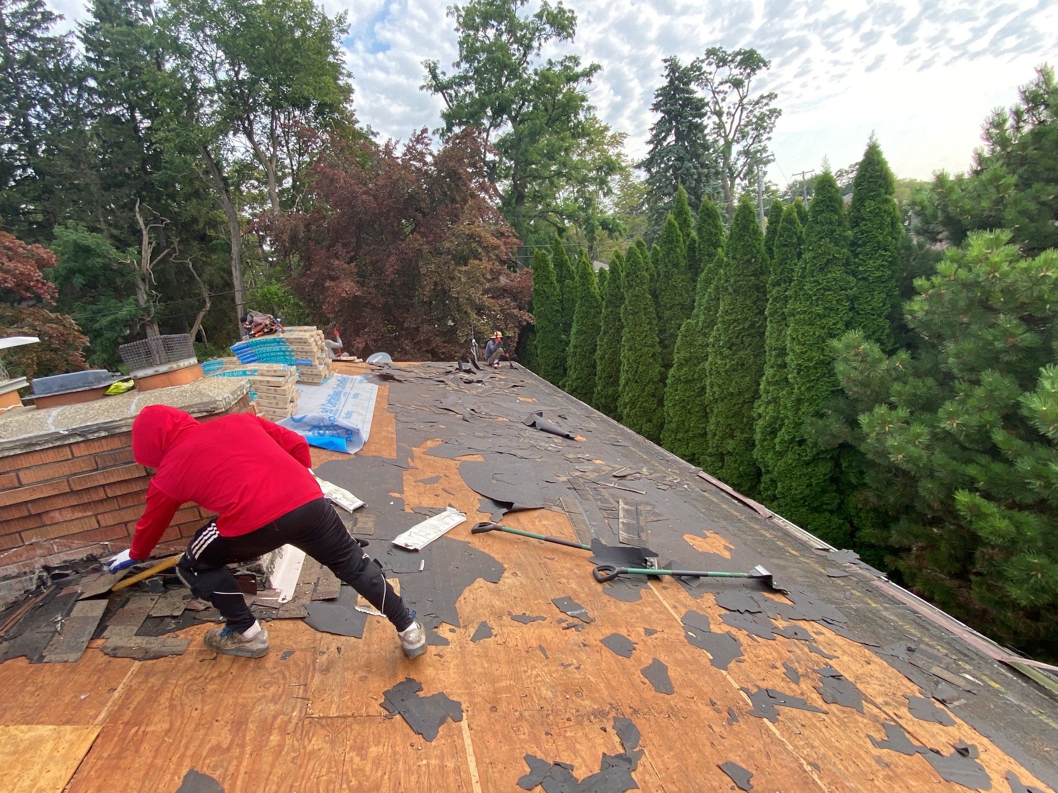 Roof Replacement using CertainTeed Landmark by 180 Contractors