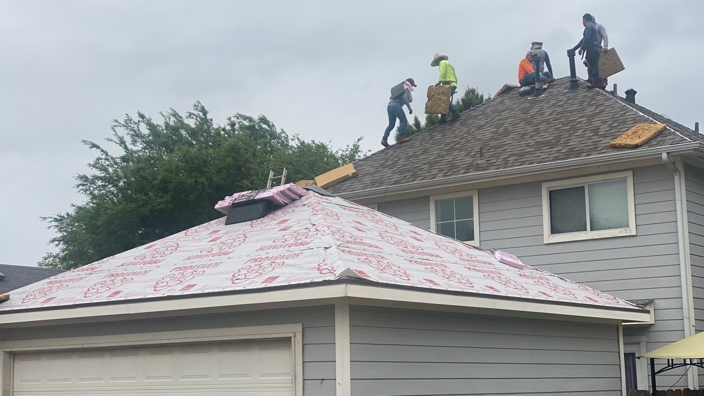Residential Roofing Installation using Owen's Corning Duration (Lifetime) Shingles by Roof Repair Company