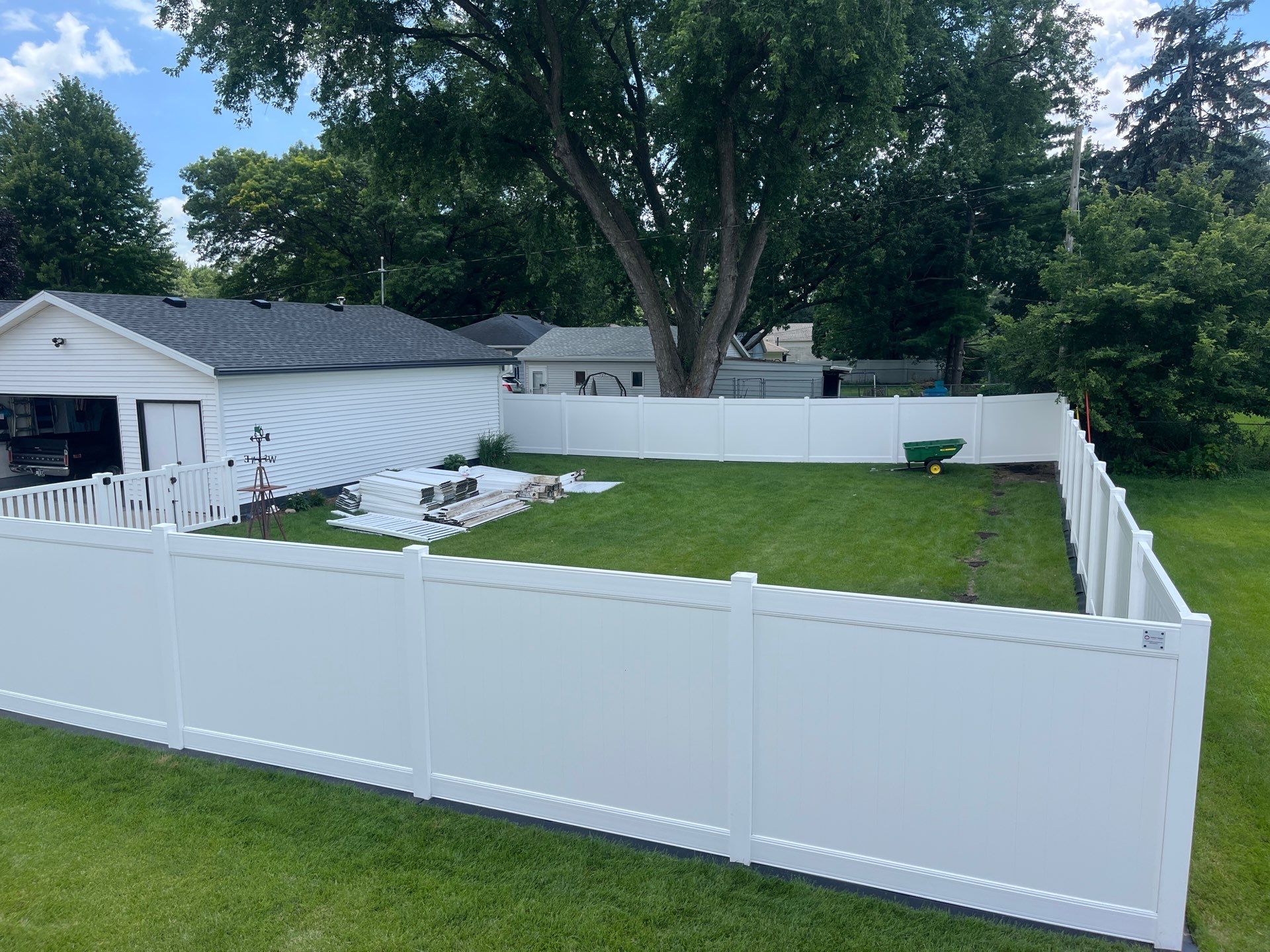 White Vinyl Privacy and Picket Fence Installation in Waterloo by Perfect Picket Fence and Stain