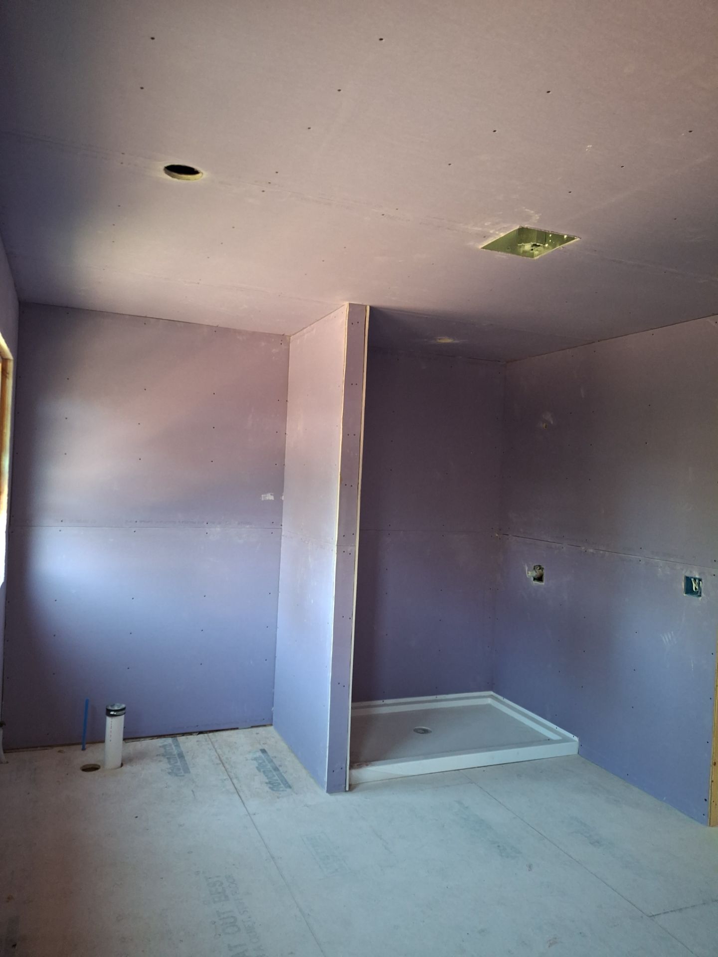 New construction Drywall  by Big Pine Panting Inc