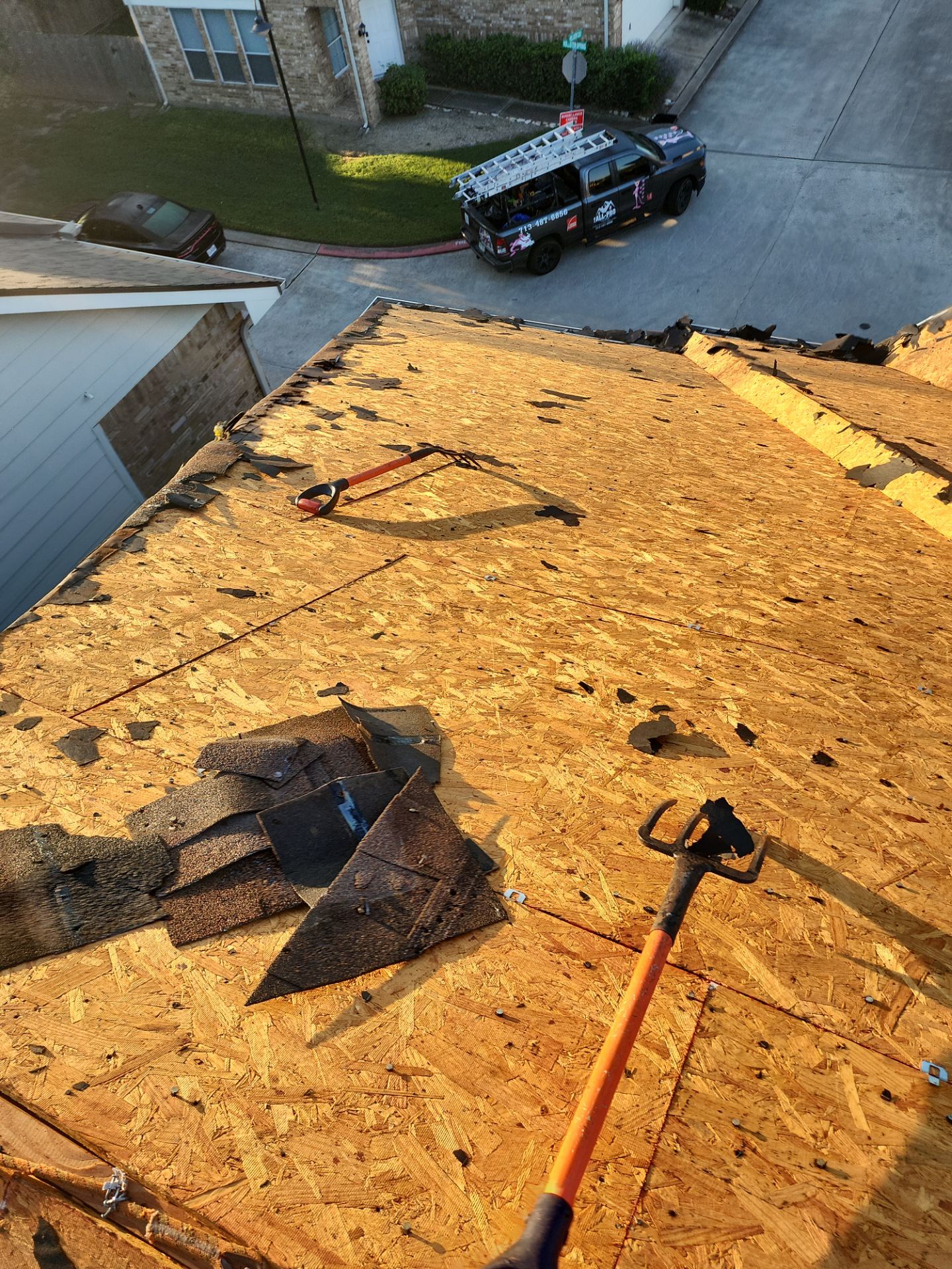 Residential Roofing Installation using Owen's Corning Duration (Lifetime) Shingles by Roof Repair Company