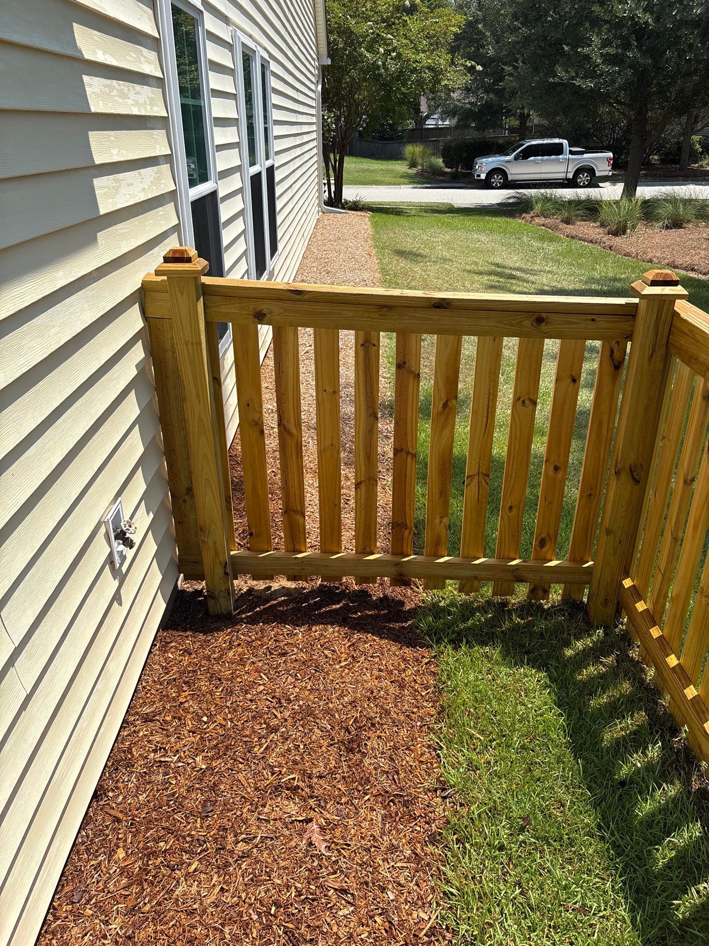 Wood Fence using Wood Sealant by DuraSeal