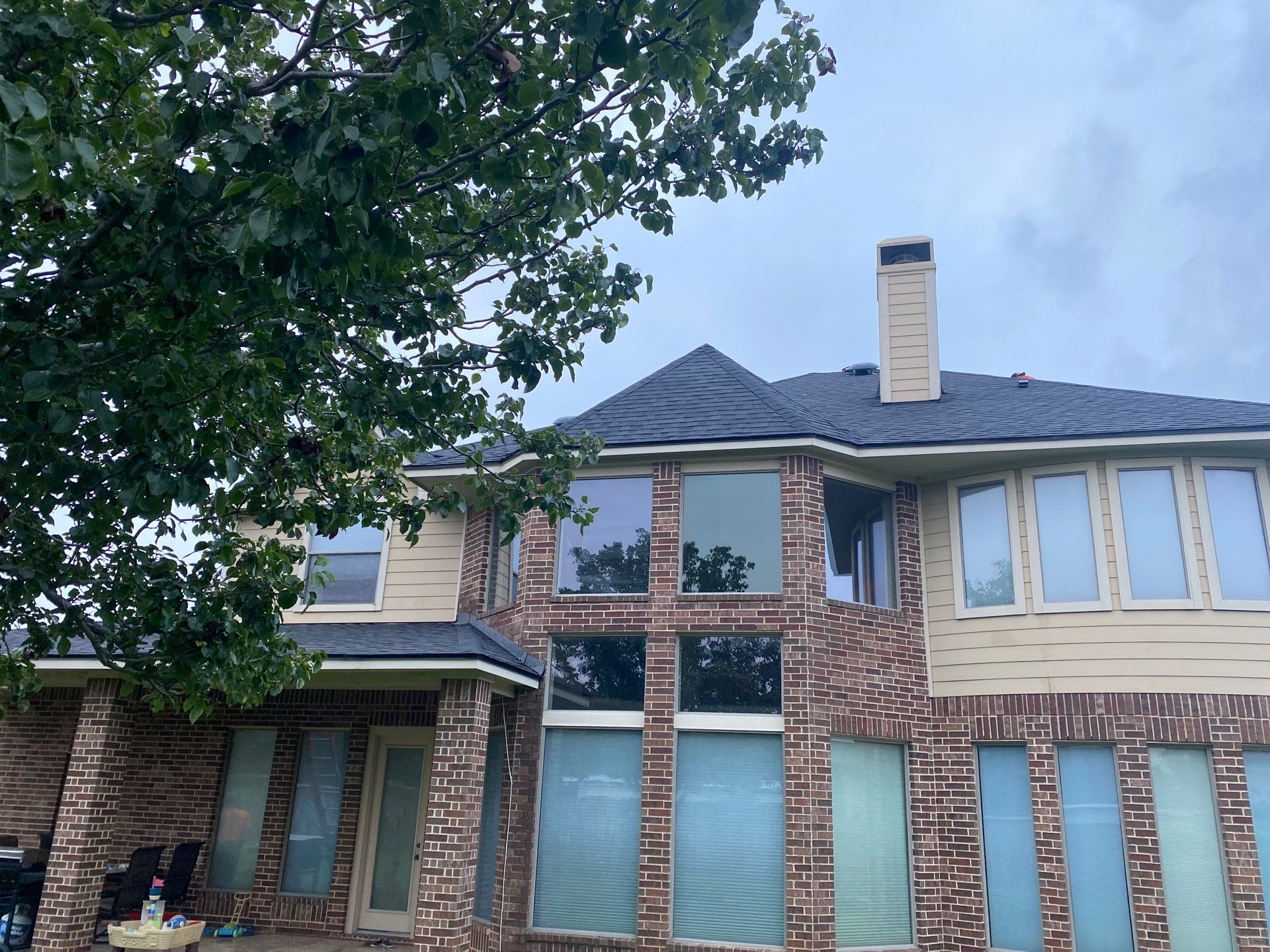 Residential Roofing Installation using Owen's Corning Duration (Lifetime) Shingles by Roof Repair Company